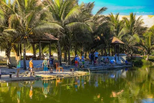 Fishing in Me bungalow beach resort