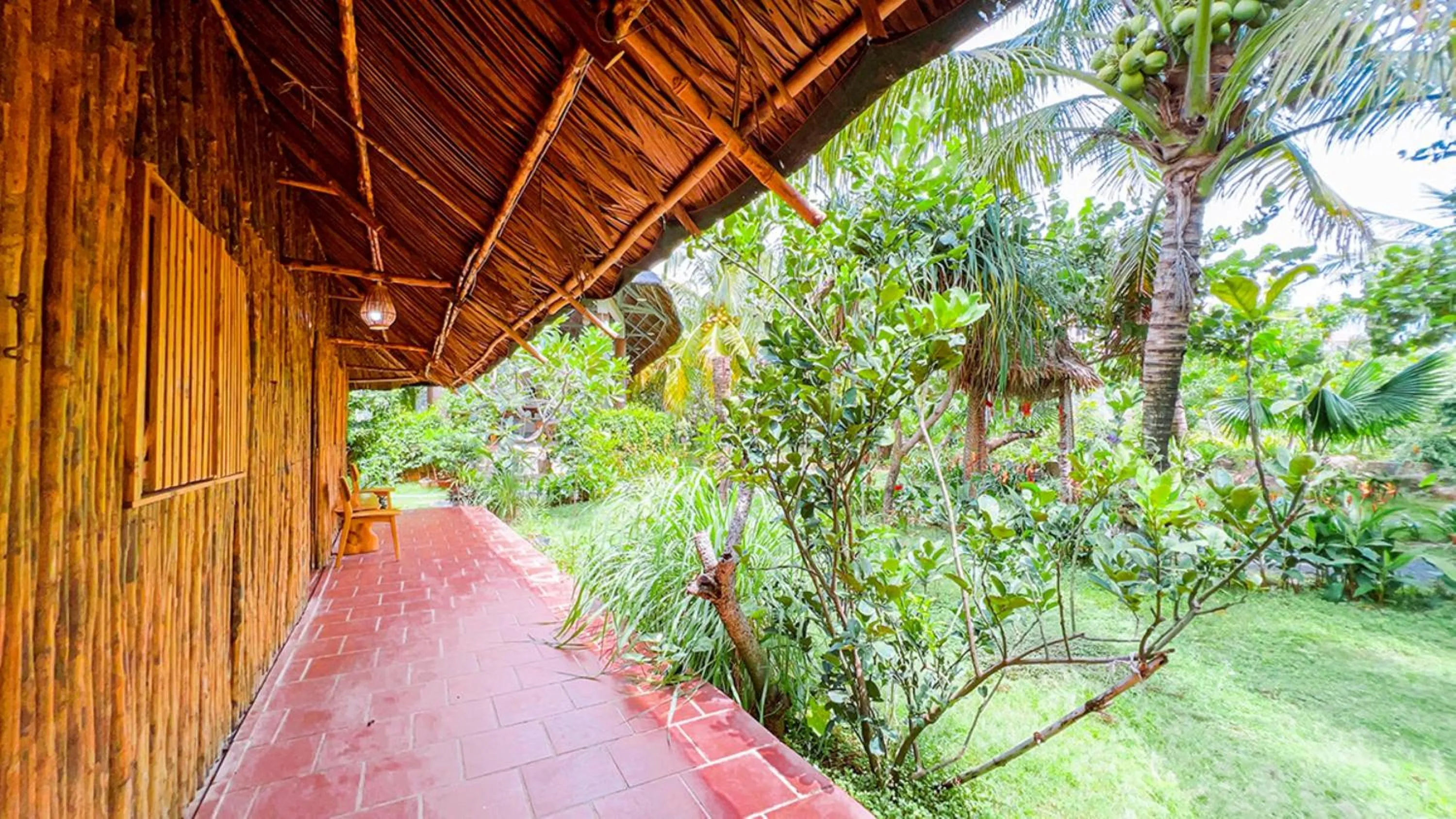 Balcony/Terrace in Me bungalow beach resort