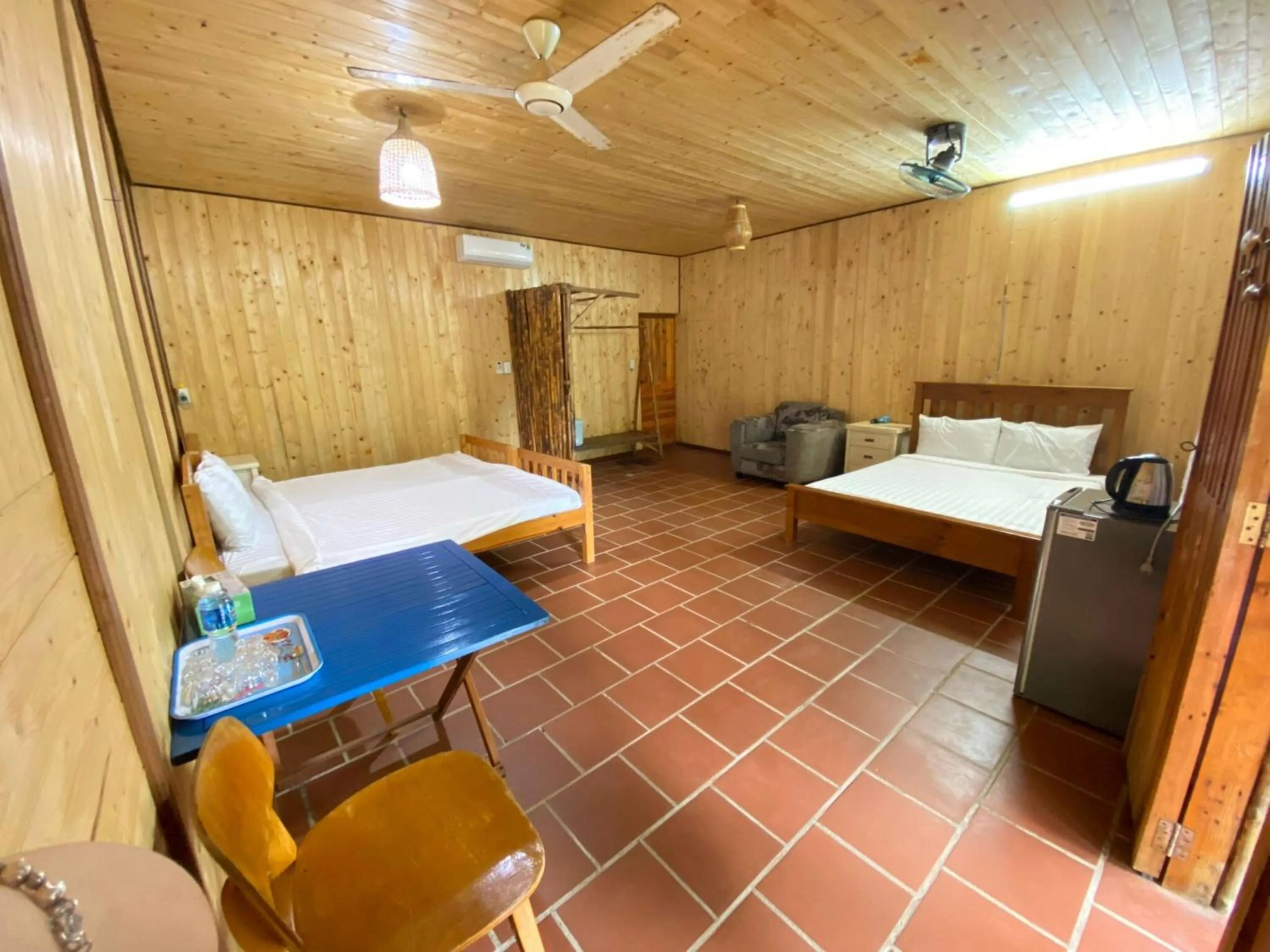 Bed in Me bungalow beach resort