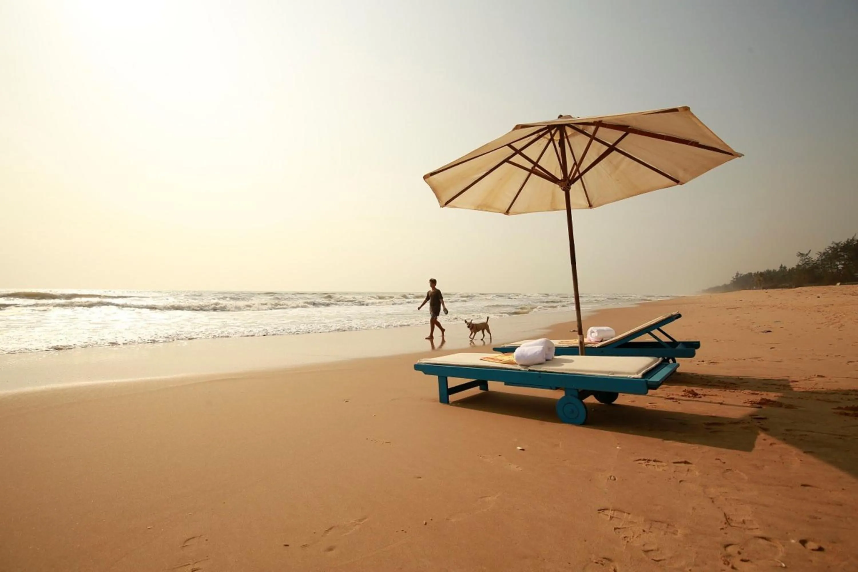 Beach in Me bungalow beach resort