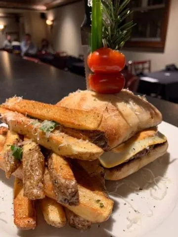 Food and drinks in Riverside Hot Springs Inn & Spa - Adults Only