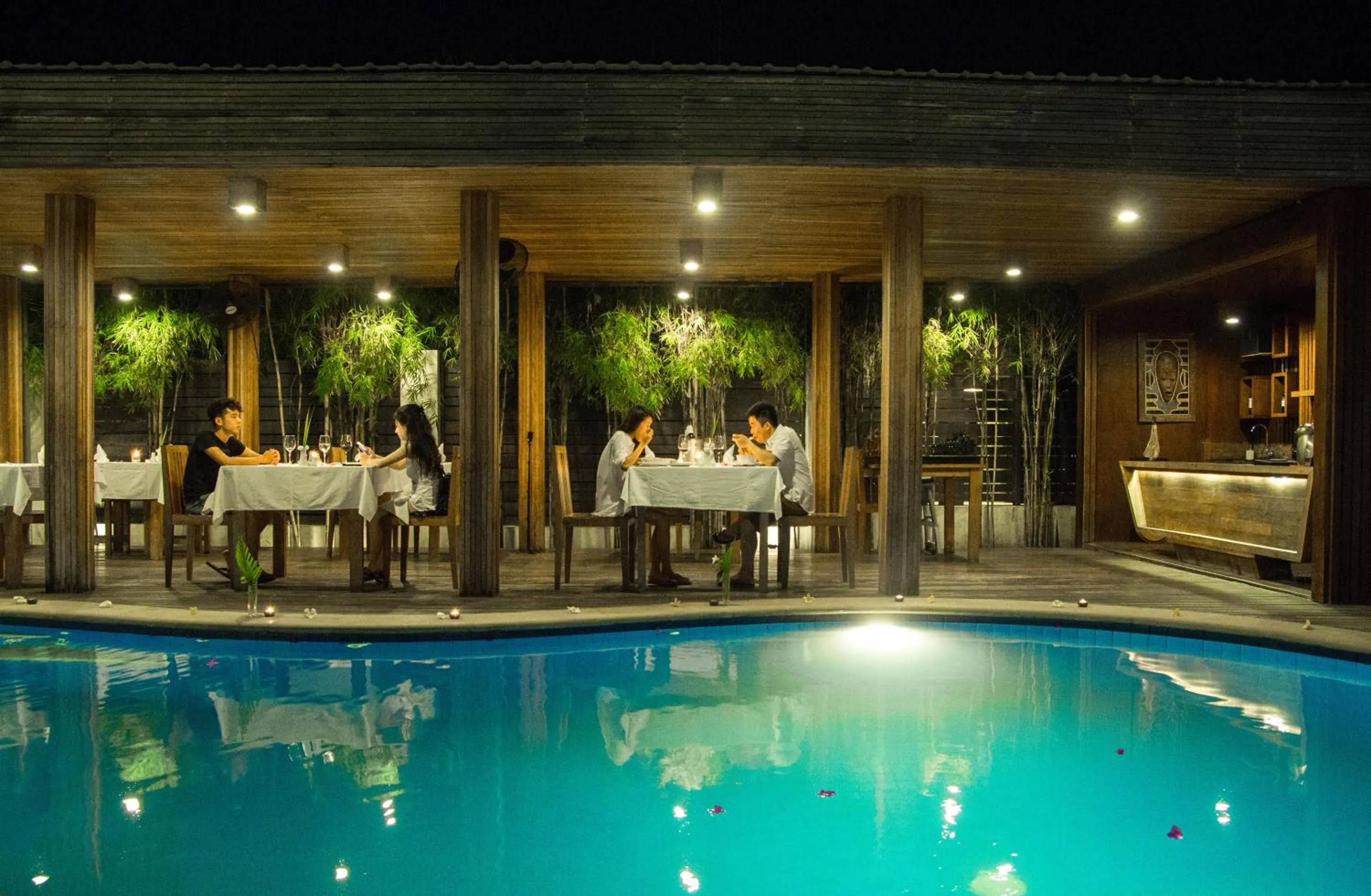 Dining area in Villa Nero