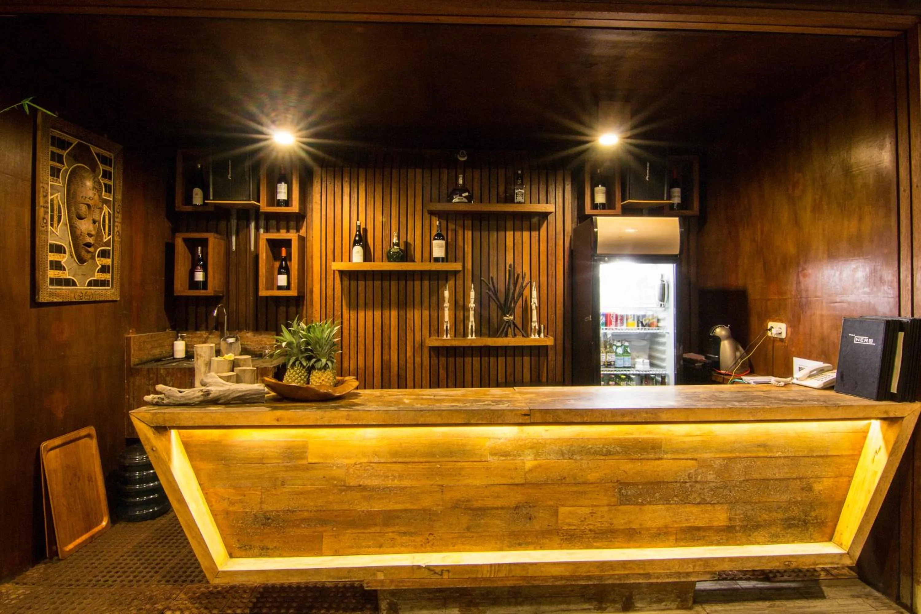 Restaurant/places to eat in Villa Nero