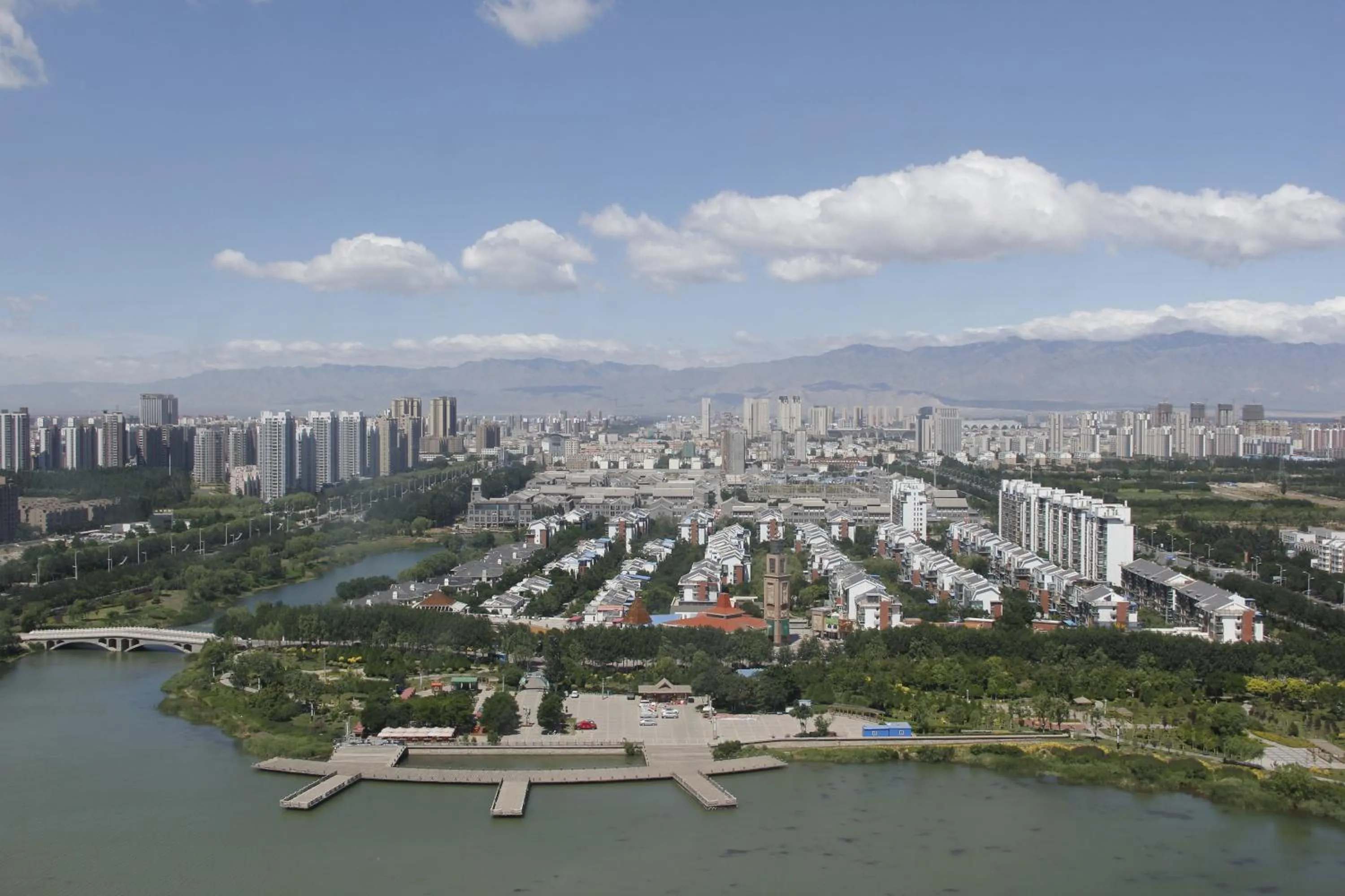Lake view in Wanda Realm Yinchuan