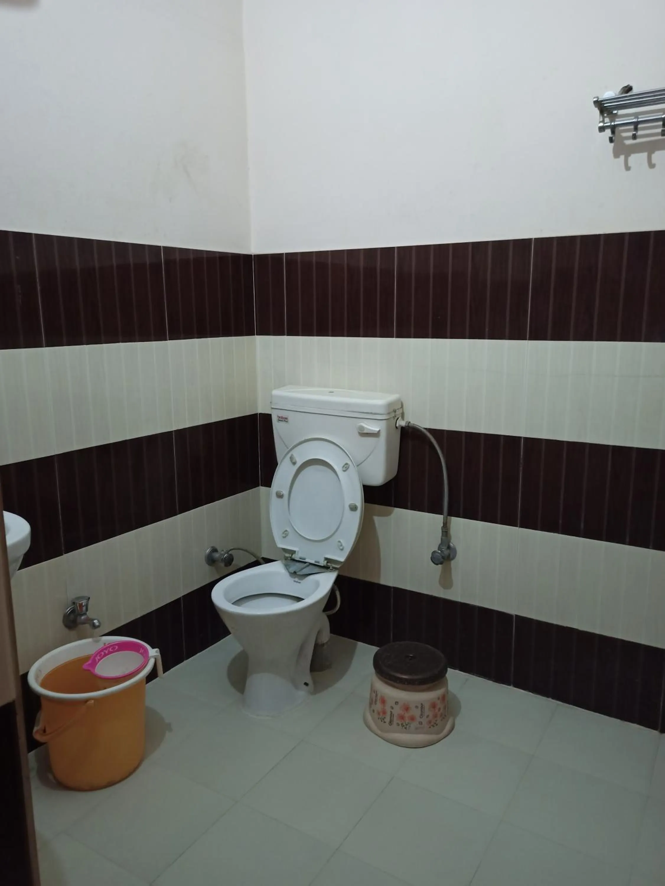 Bathroom in Teerth Guest House