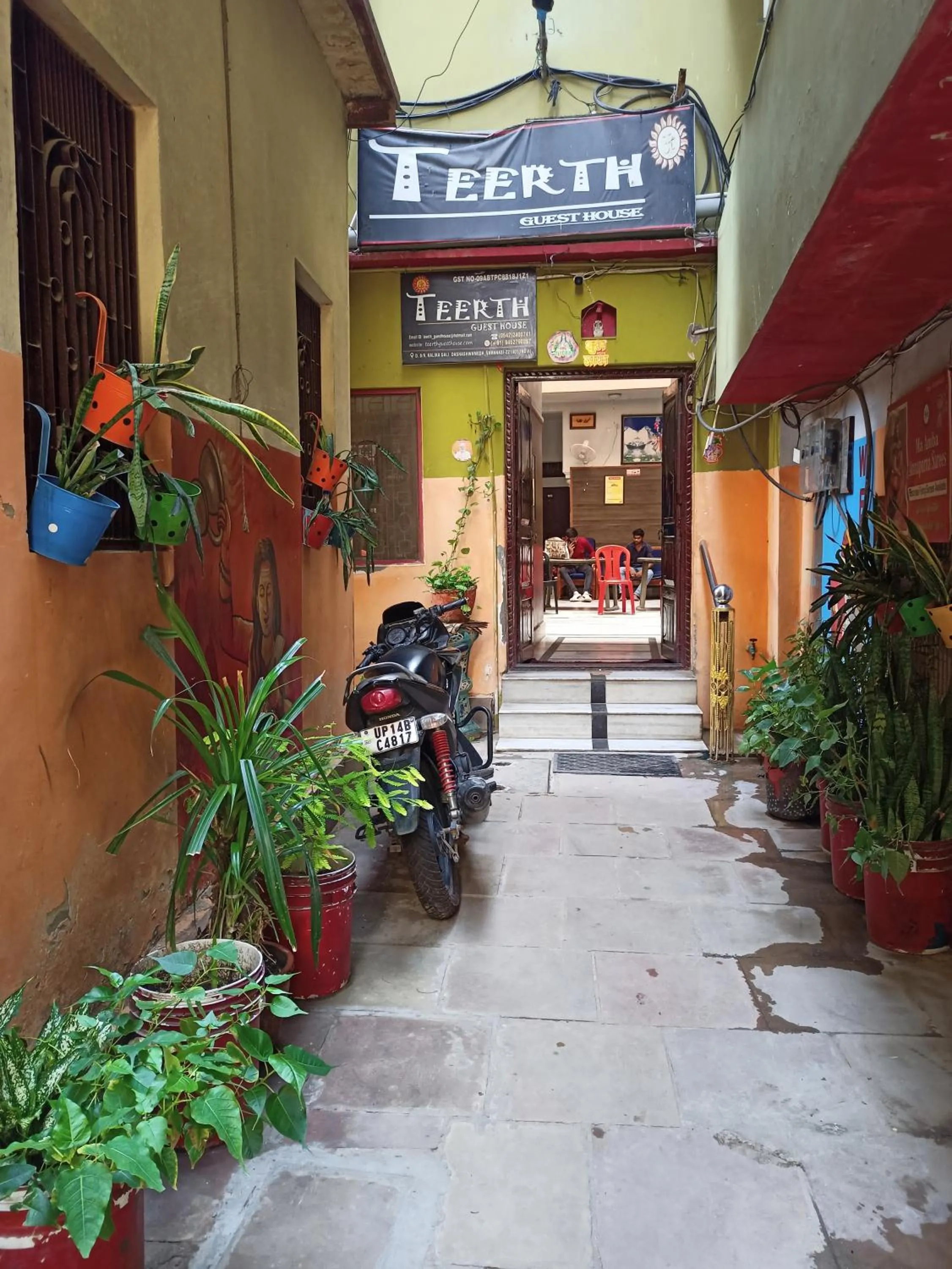 Facade/entrance in Teerth Guest House