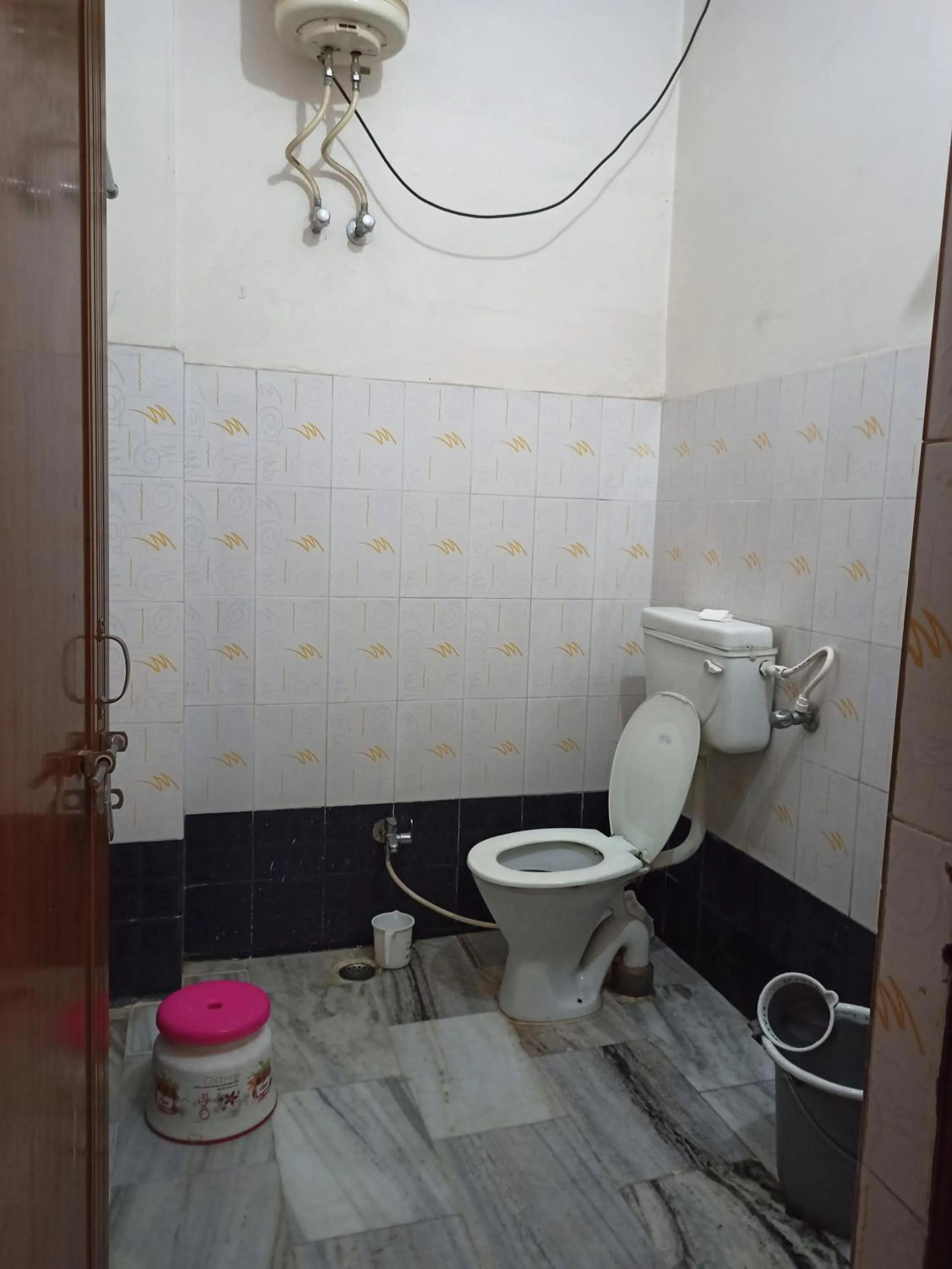 Bathroom in Teerth Guest House