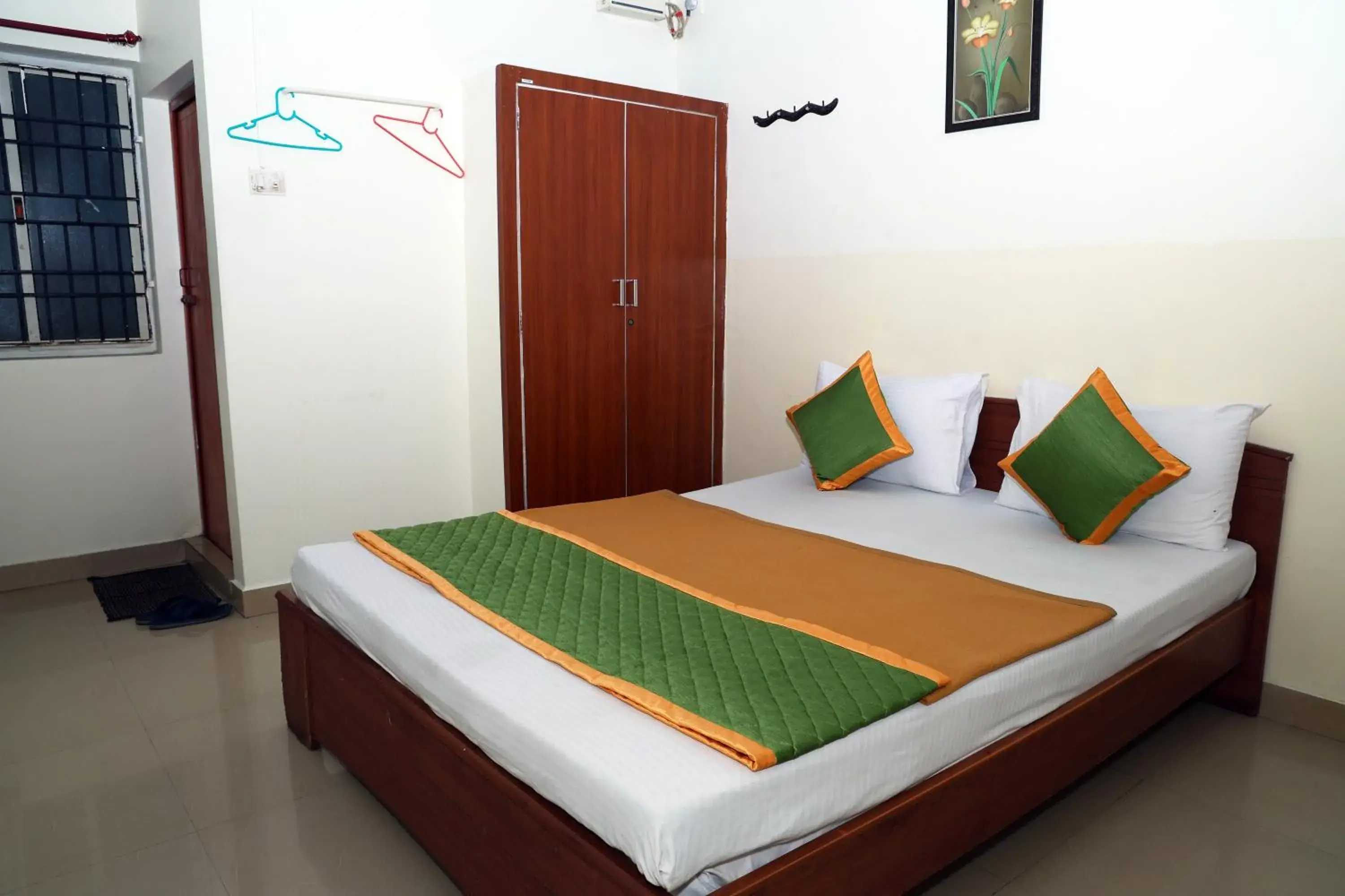 Superior Deluxe Double or Twin Room in Royal Green Accommodation Chennai Airport Superior Deluxe Double or Twin Room in Royal Green Accommodation Chennai Airport