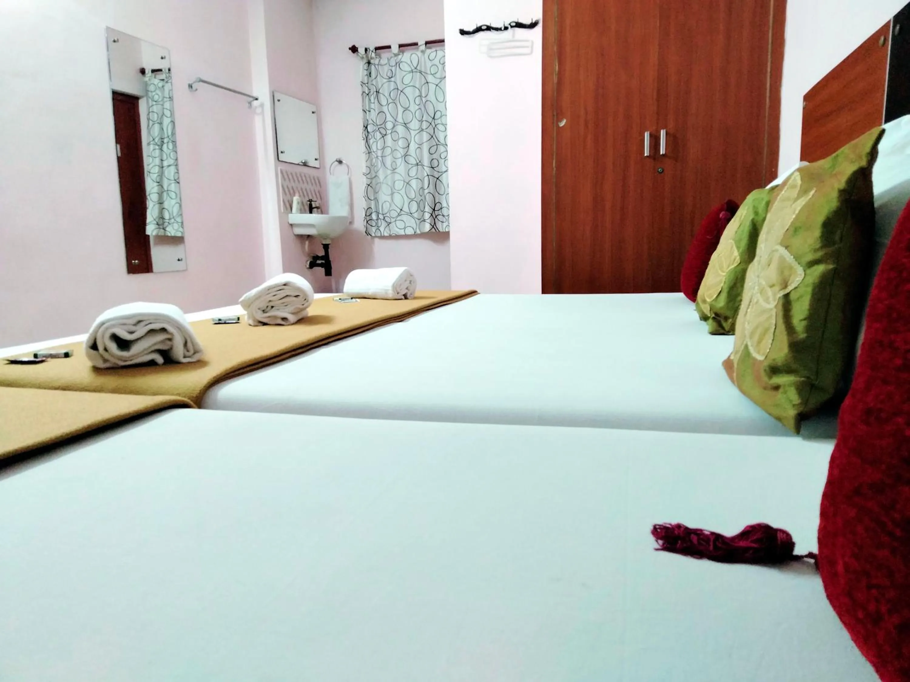 Bed in Royal Green Accommodation Chennai Airport