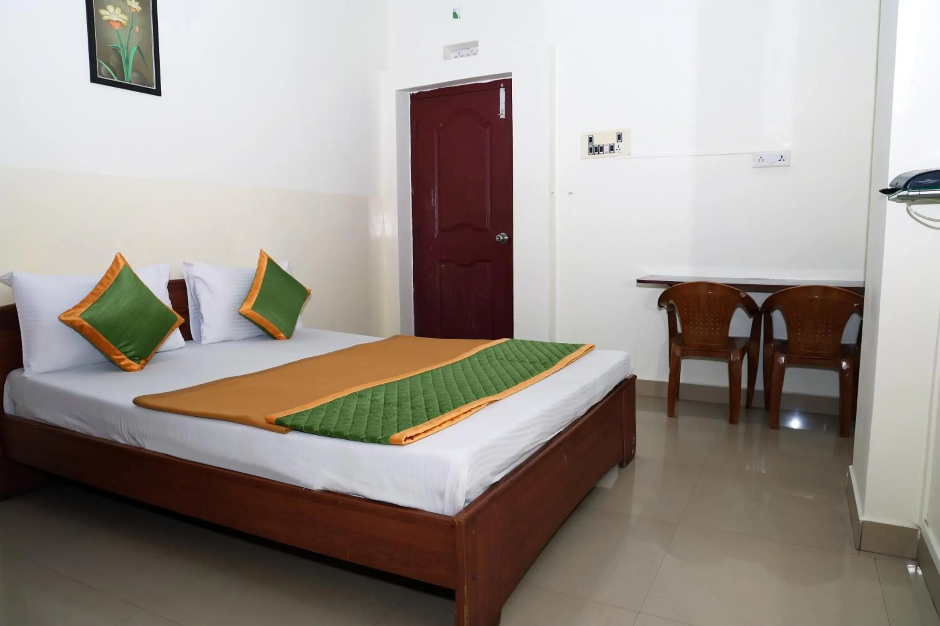 Superior Deluxe Double or Twin Room in Royal Green Accommodation Chennai Airport Superior Deluxe Double or Twin Room in Royal Green Accommodation Chennai Airport