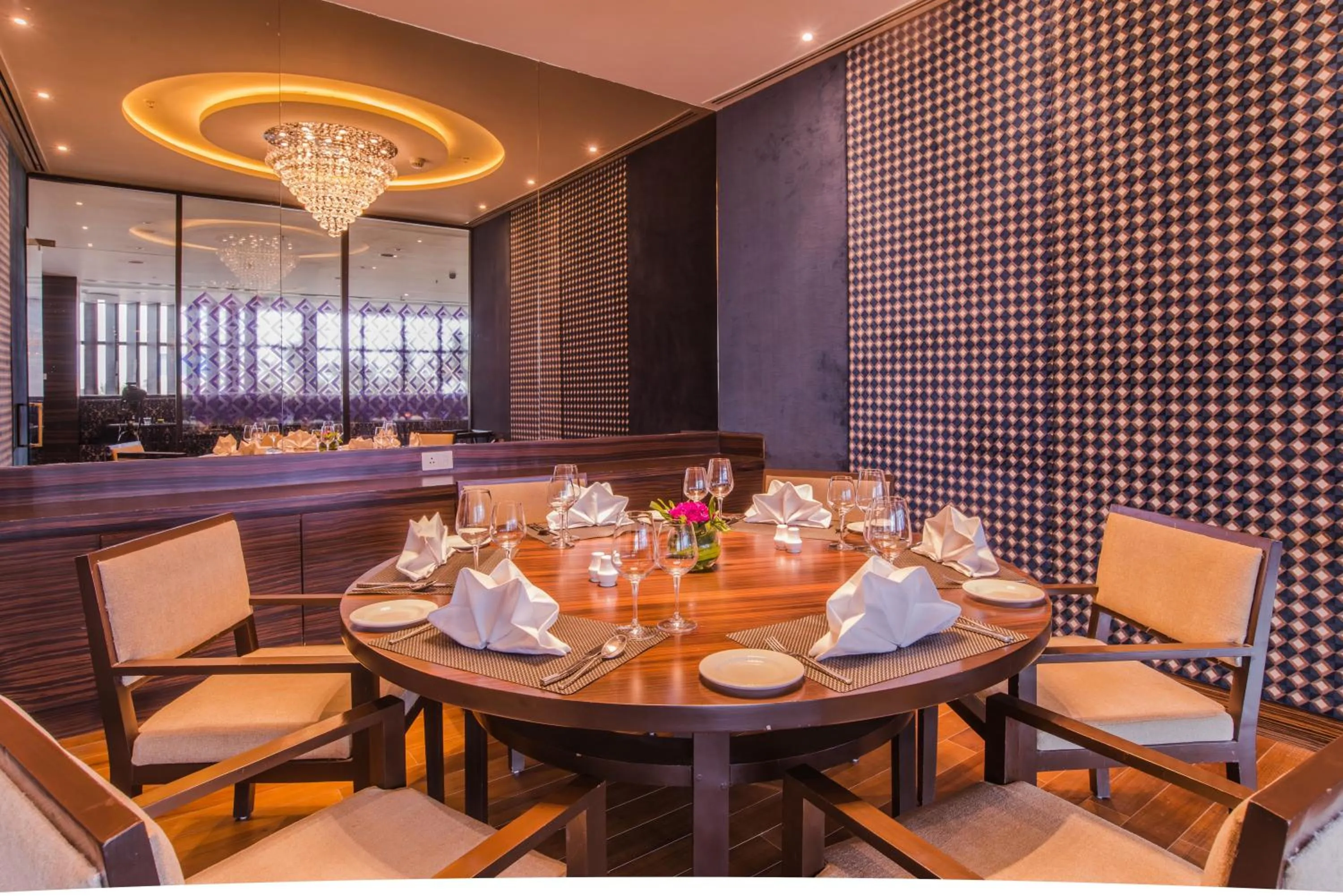 Restaurant/places to eat in Howard Johnson By Wyndham, Hebbal, Bengaluru