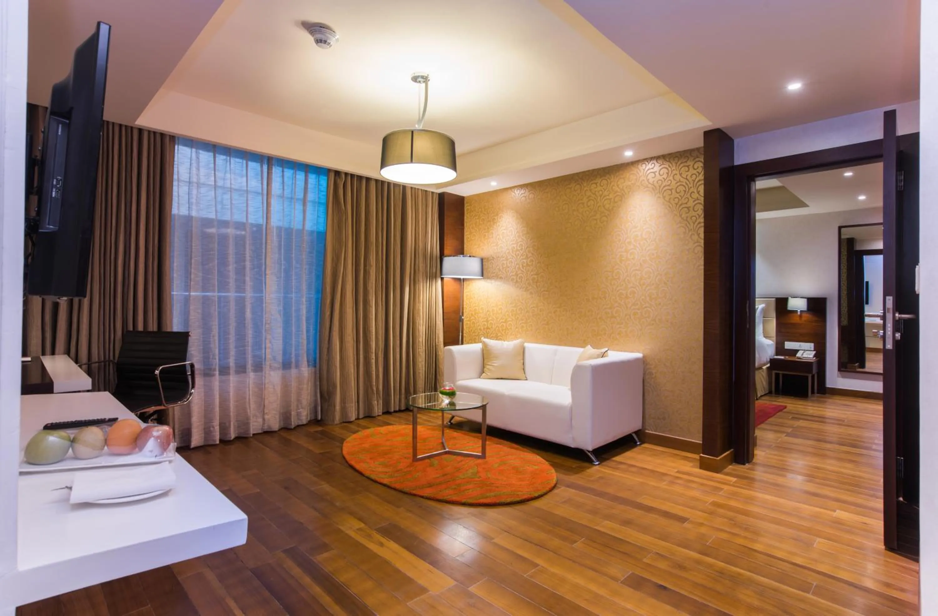 Living room in Howard Johnson By Wyndham, Hebbal, Bengaluru