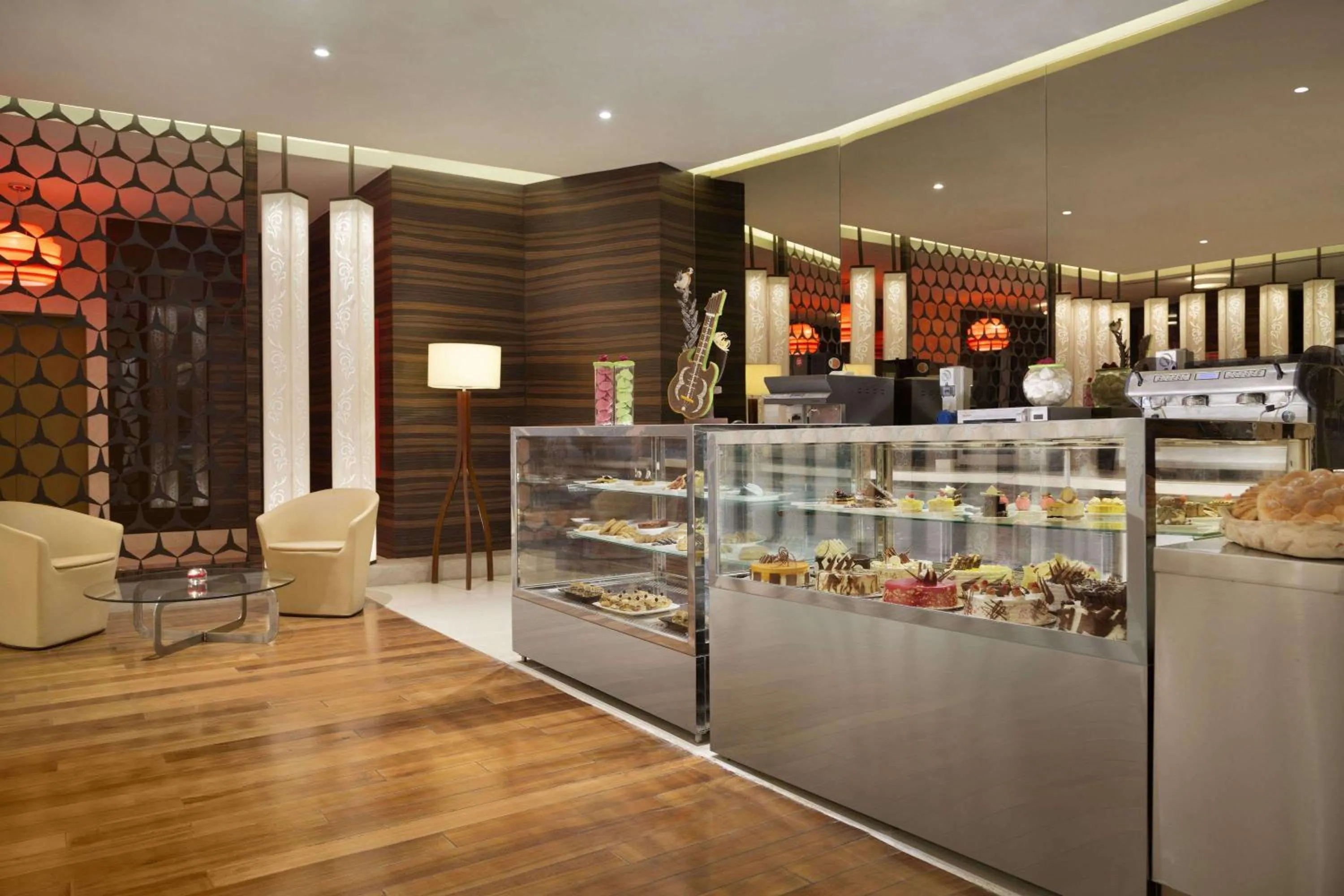 Restaurant/places to eat in Howard Johnson By Wyndham, Hebbal, Bengaluru