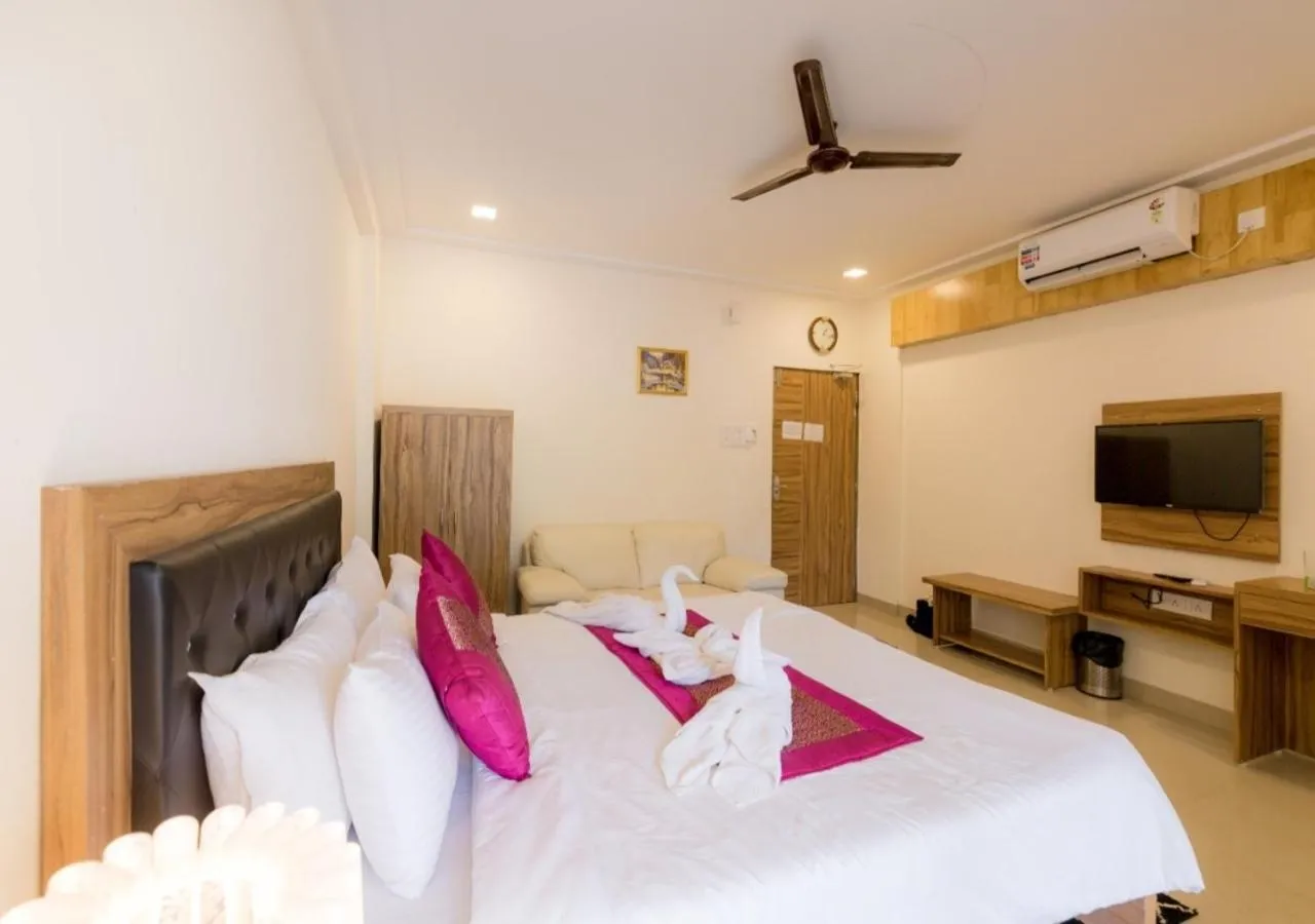 Bedroom, Bed in Rainforest Resort and Spa, Igatpuri -Nature's Luxury Awaits