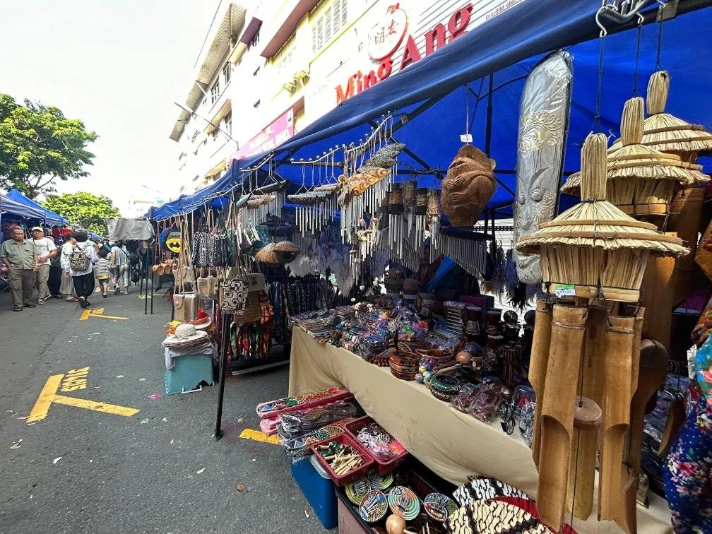 Restaurant/places to eat in Stanton Gaya Hotel