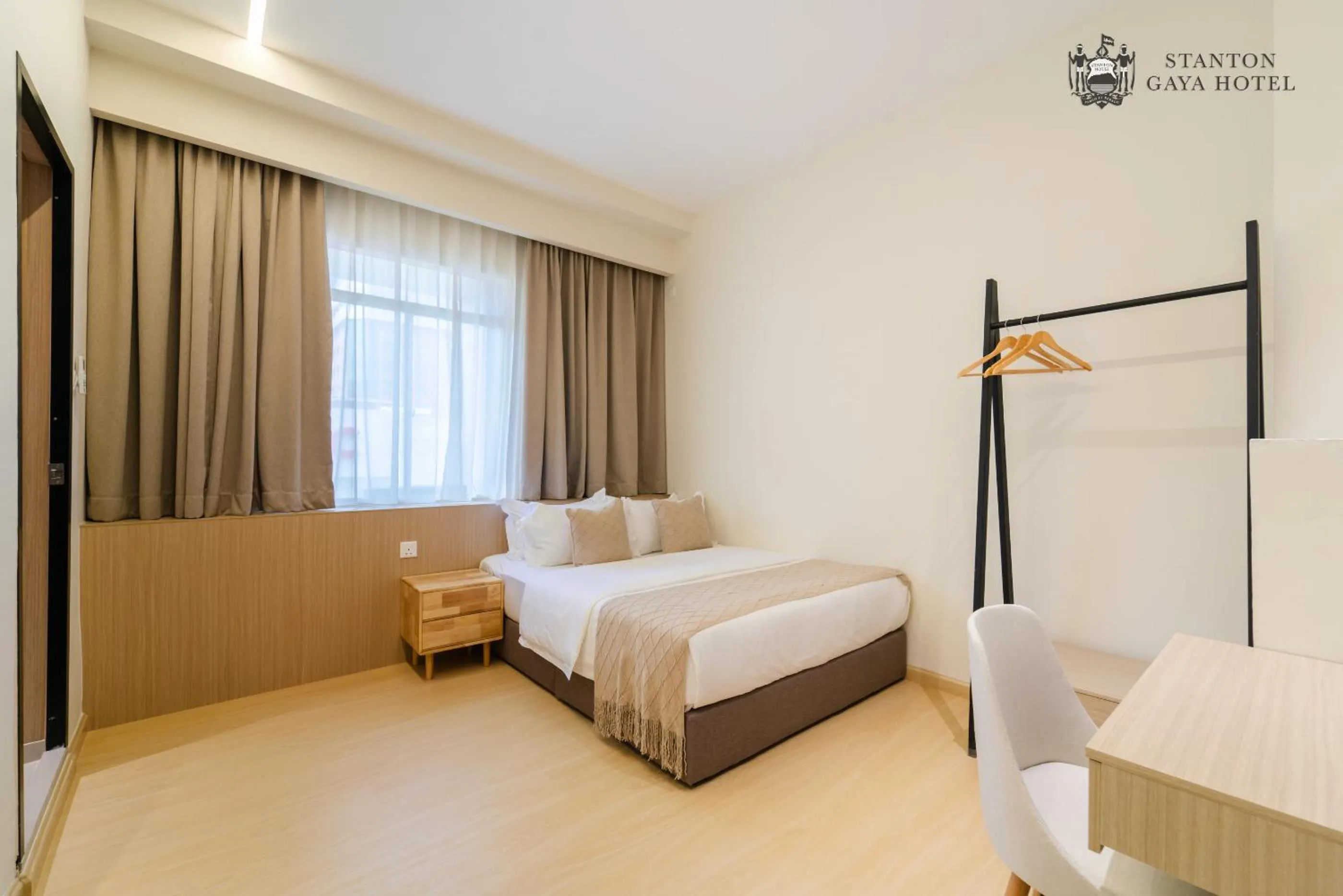 View (from property/room), Bed in Stanton Gaya Hotel