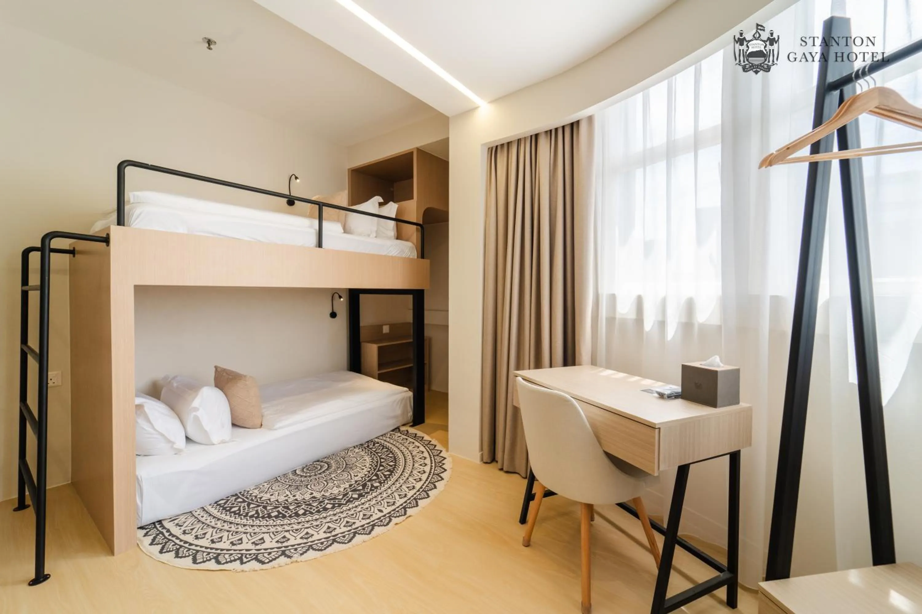 bunk bed, Bed in Stanton Gaya Hotel