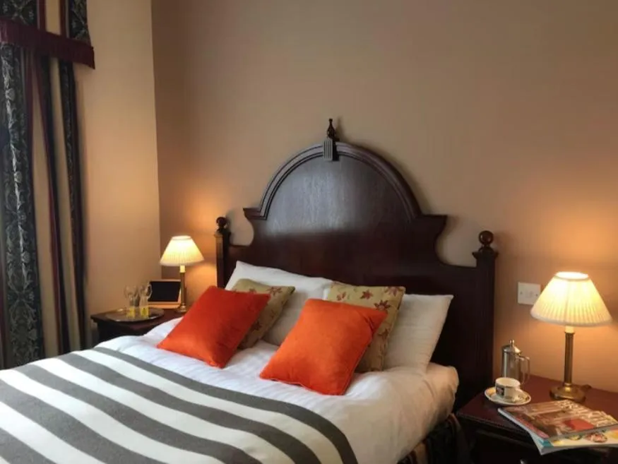 Bed in Taunton House Hotel