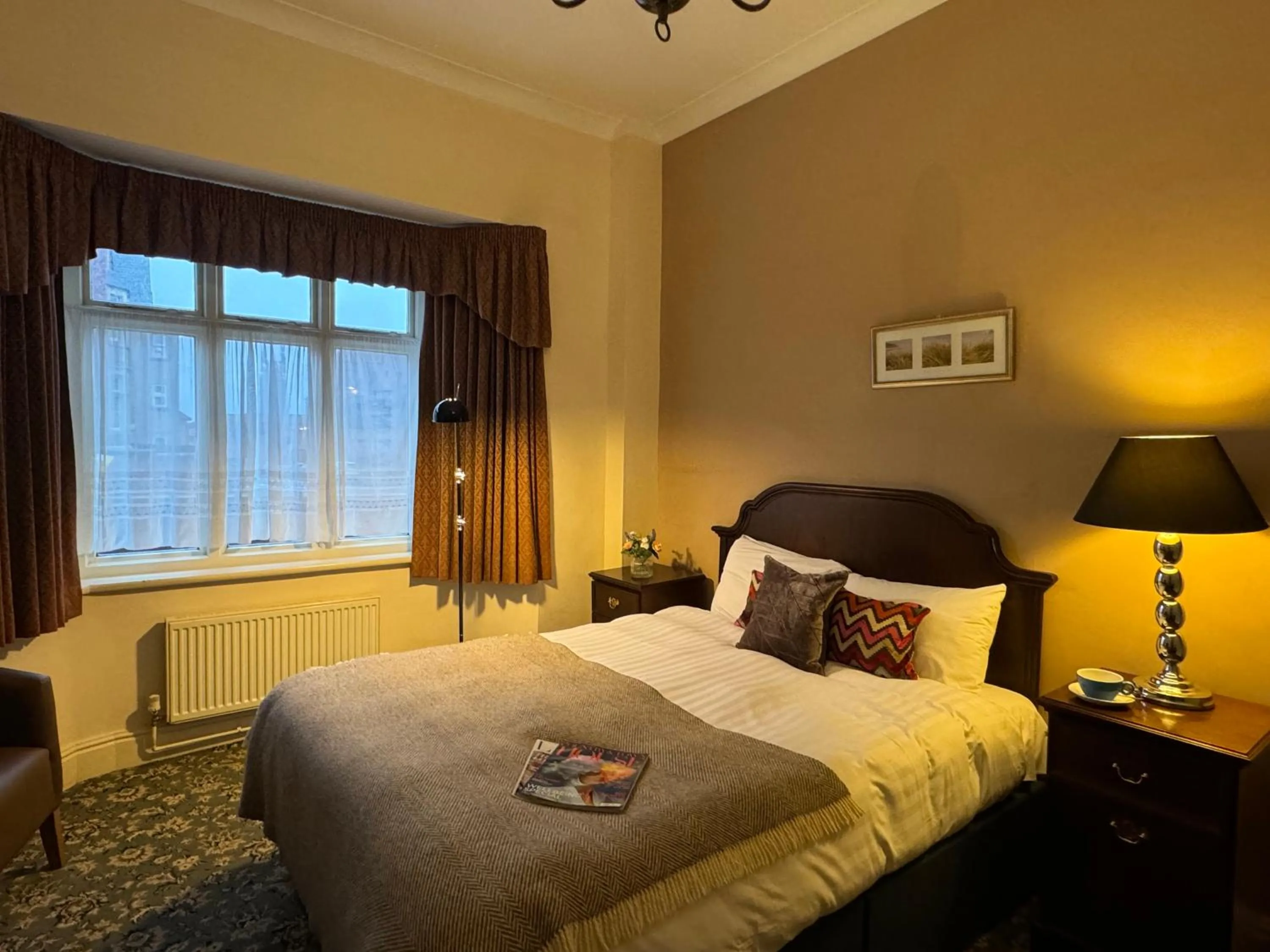 Bed in Taunton Town House