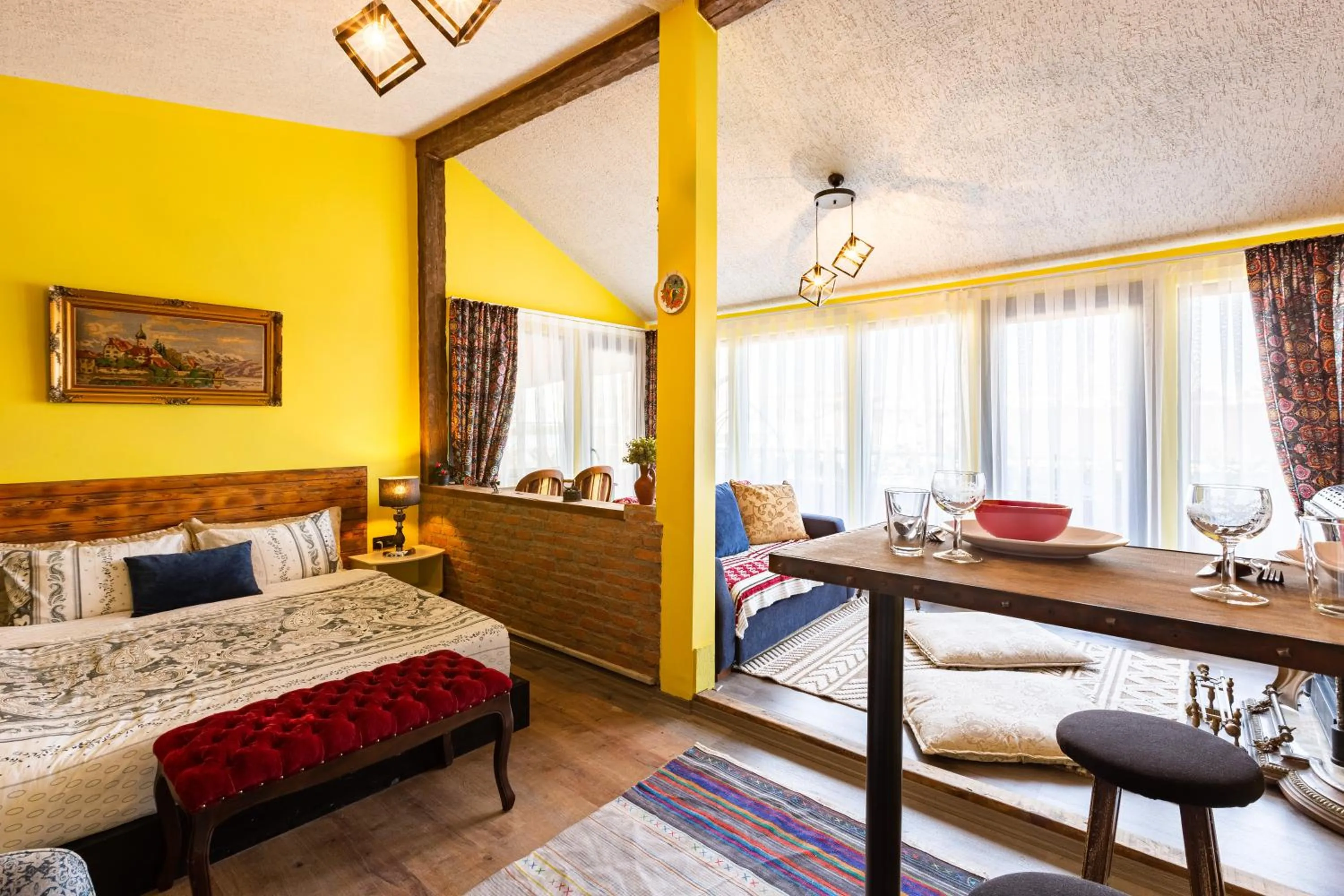 Photo of the whole room, Bed in Ali Pasha Apartment