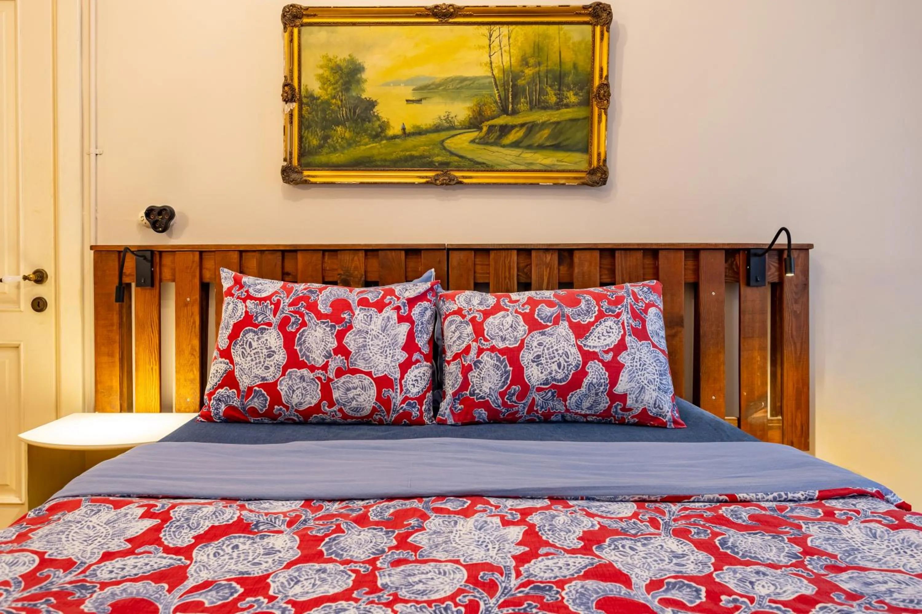 Bed in Ali Pasha Apartment