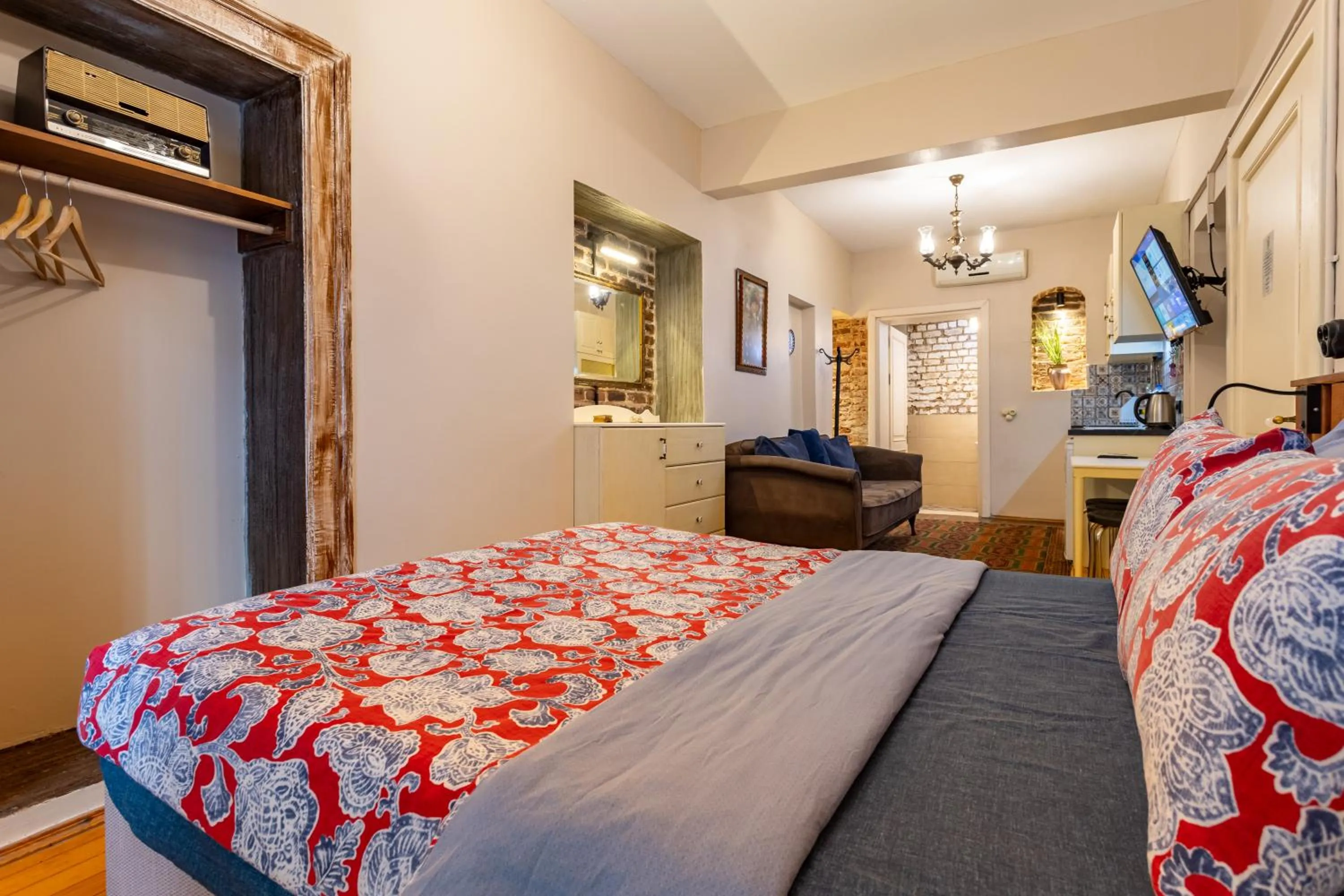 Bed in Ali Pasha Apartment