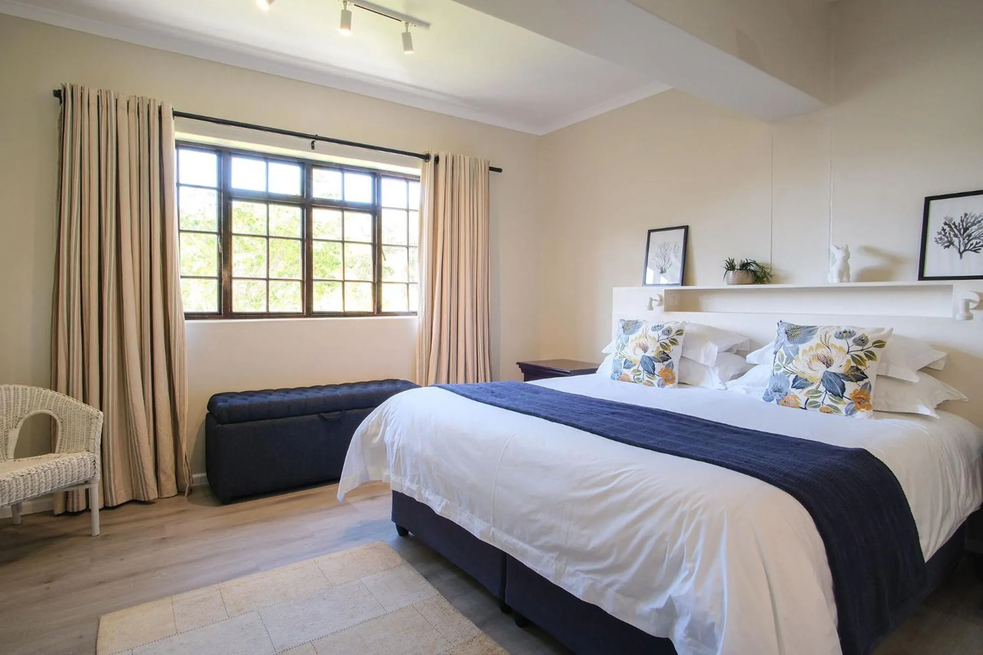 Bedroom, Bed in High Season Farm Luxury Cottages