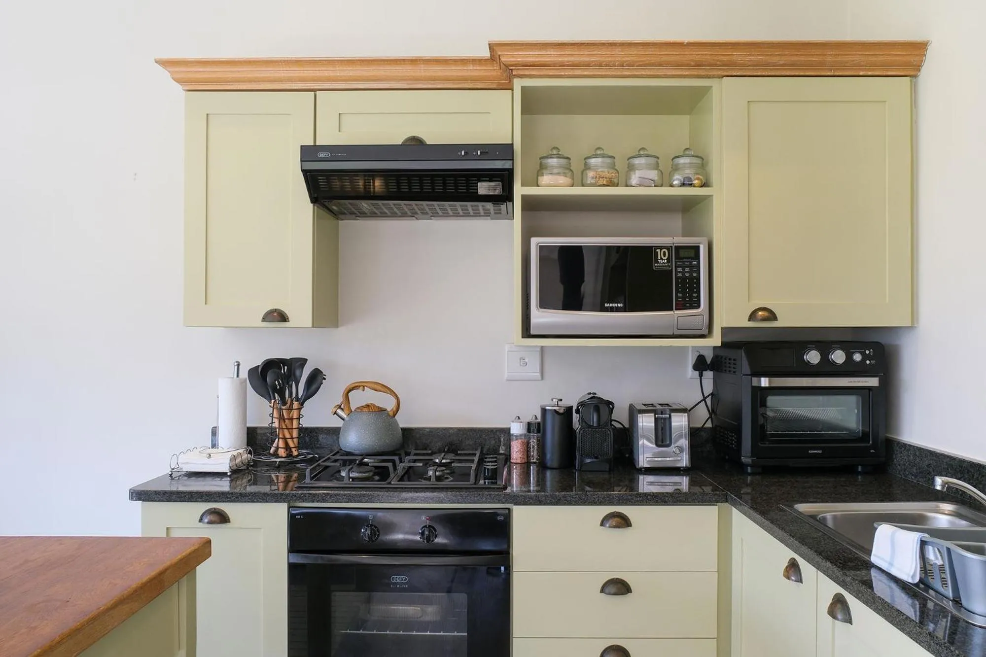 microwave in High Season Farm Luxury Cottages