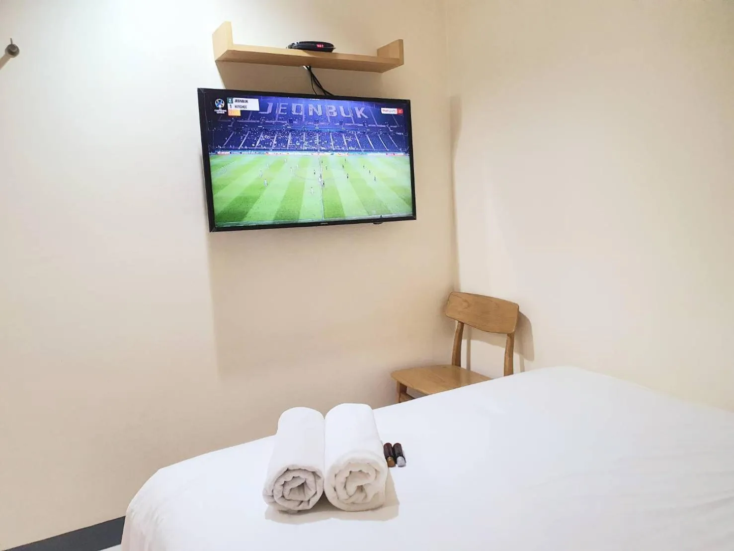 TV and multimedia, Bed in NANA BEST INN HOTEL