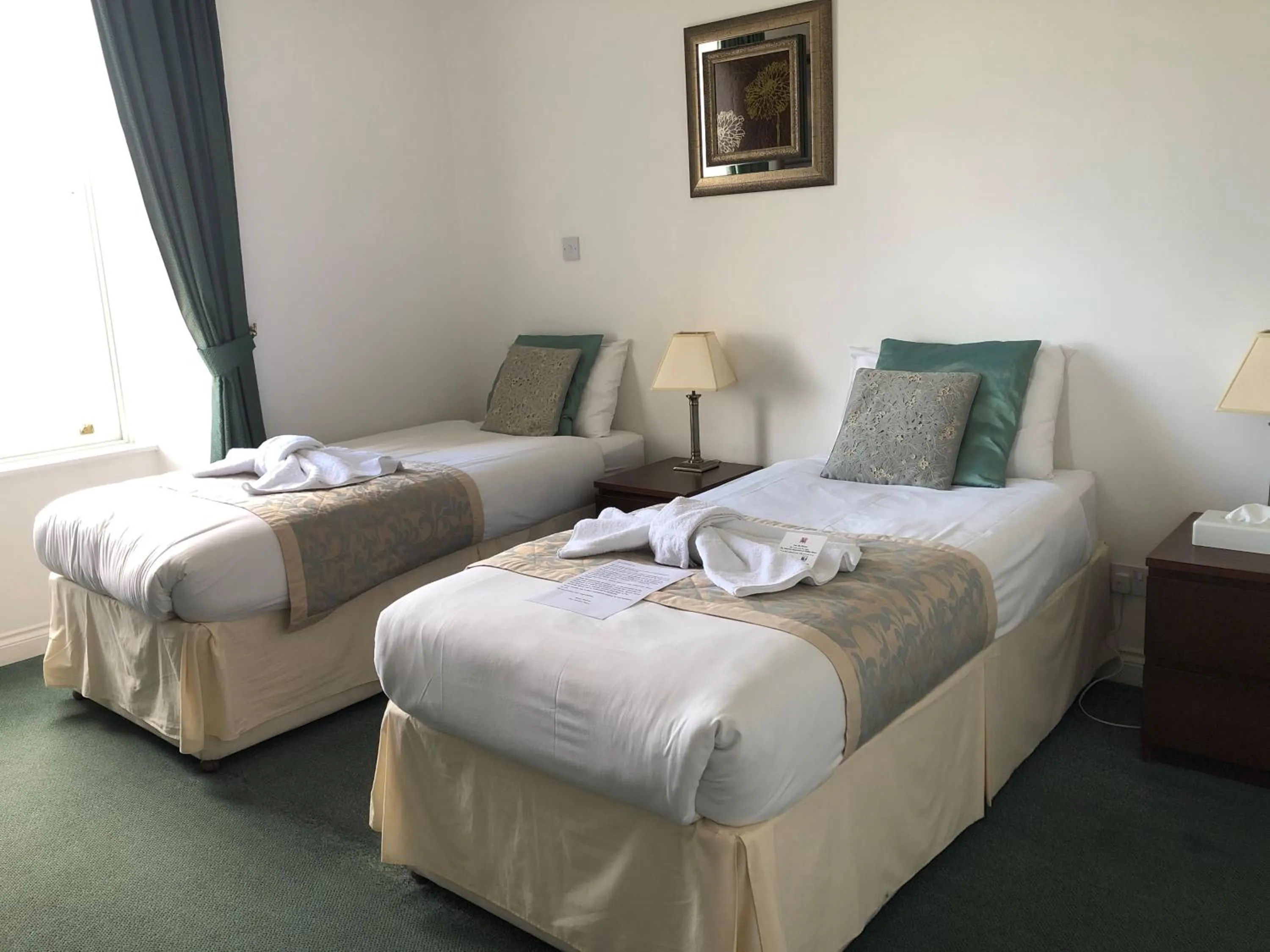 Bedroom, Bed in The Victoria Hotel