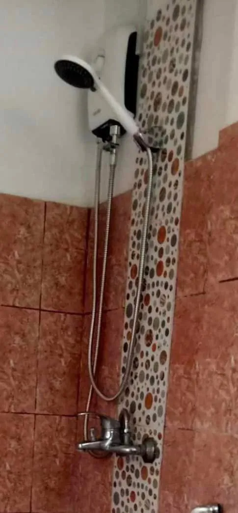 DESTINY'S PLACE HOTEL - STAY COOL THIS SUMMER! COLD ROOMS!! CHEAPEST RATE! NEAR ROBINSONs XENTRO MALL!!