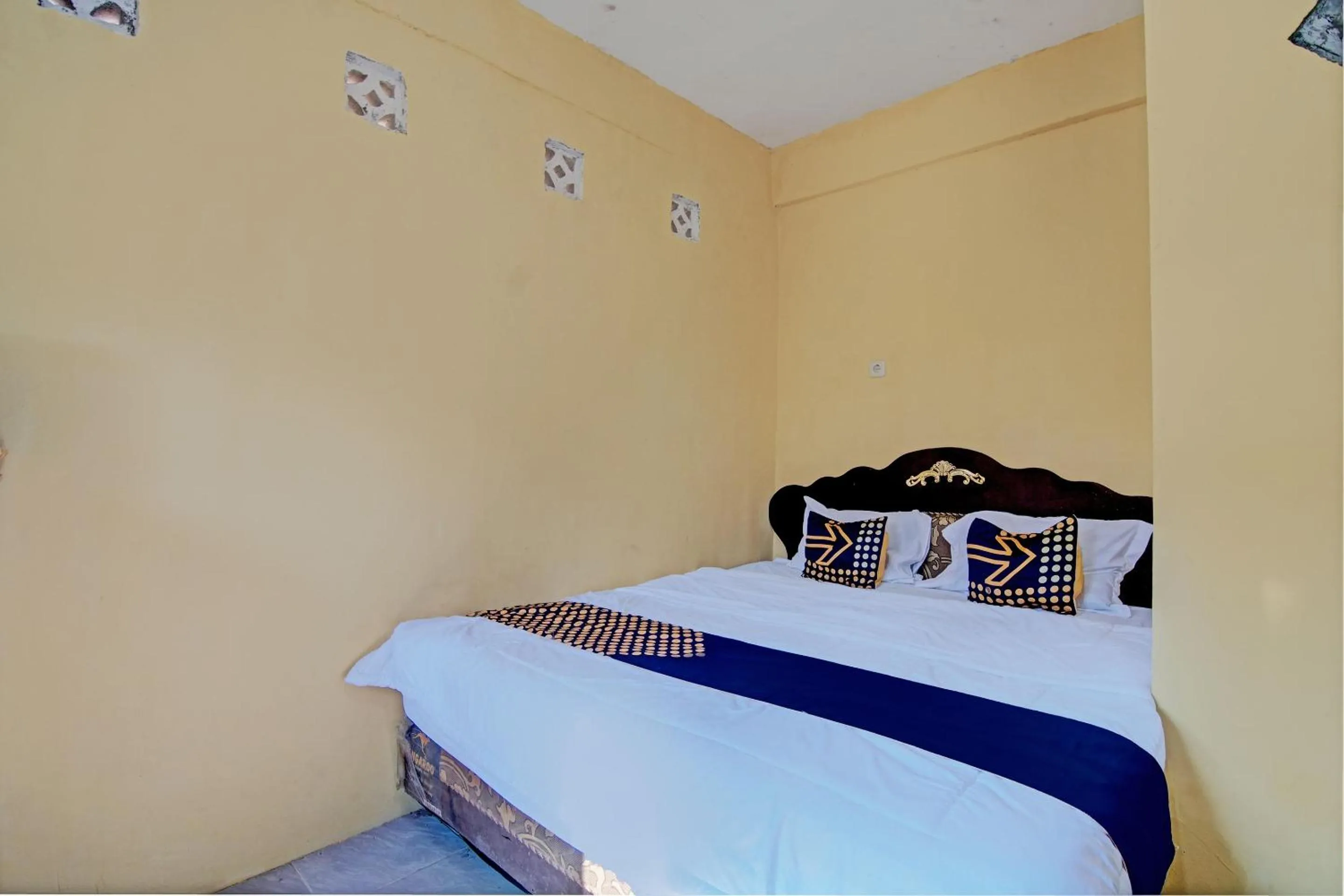 Bedroom, Bed in Hotel O Meranti HomestayNearJembatan Siak