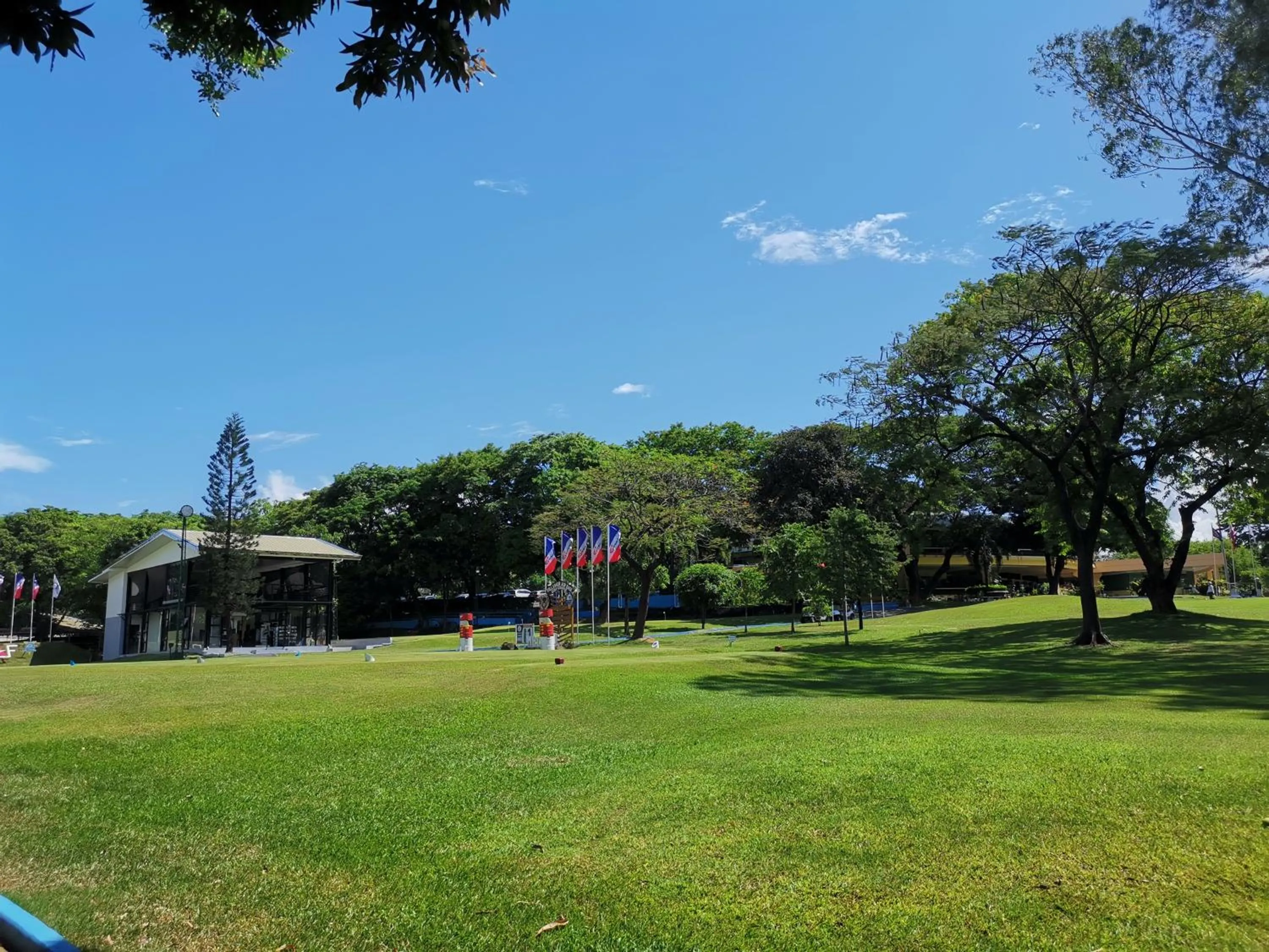 Casa Antonio at Fairway Terraces Family Penthouse 2BR Wi-Fi Nr Golf, Airport, Fort BGC