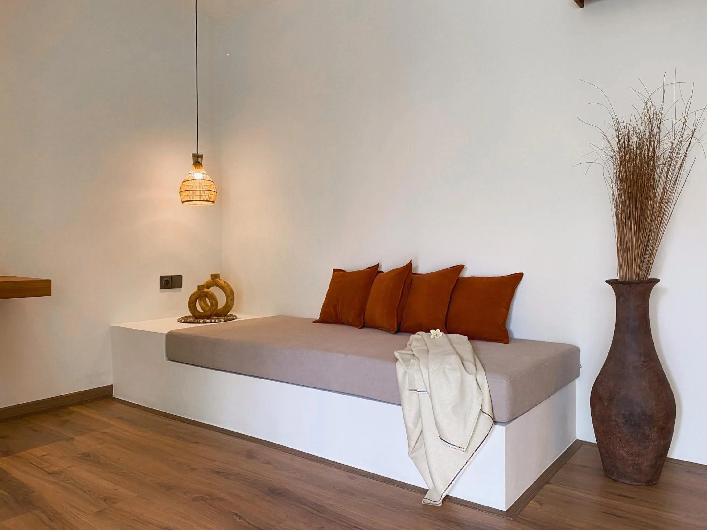 Business facilities, Bed in Reset Lombok Hotel