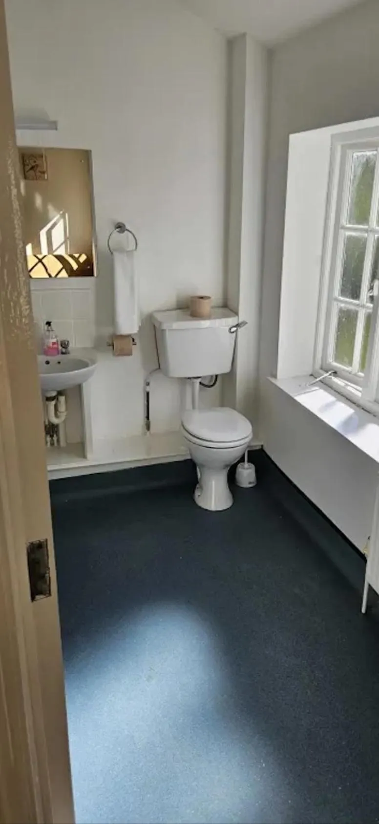 Bathroom in Plas Bellin Hall