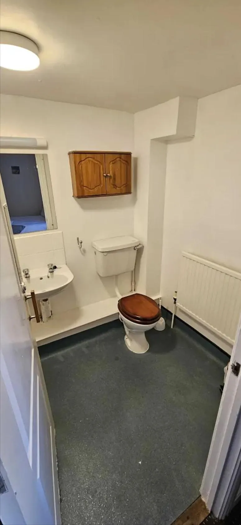 Bathroom in Plas Bellin Hall
