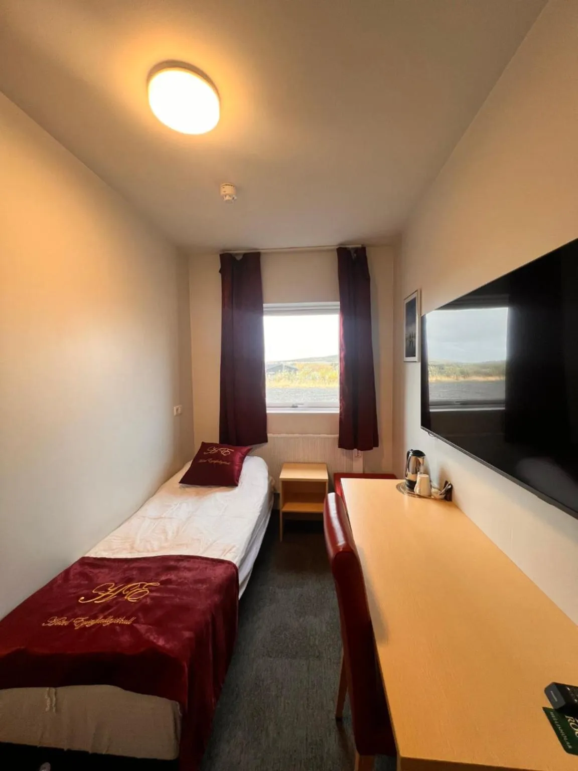 Bedroom, Bed in Hótel Eyjafjallajökull