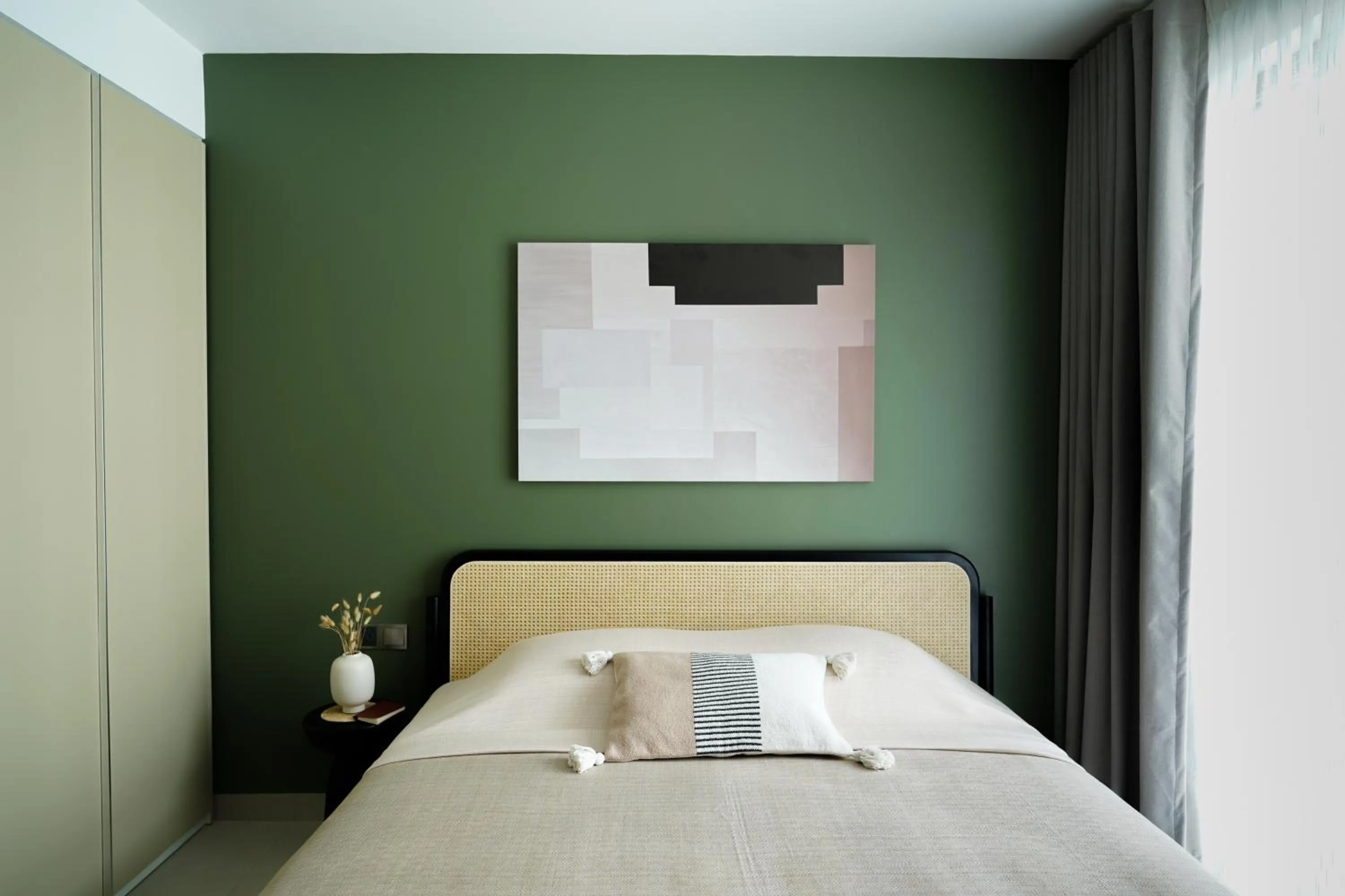 Bed in Velea@Rose Apple Square