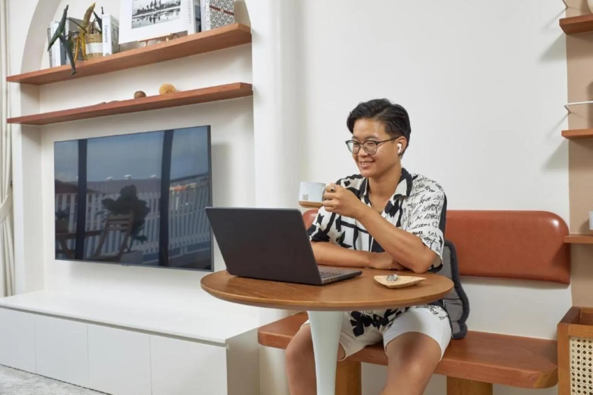 People in Velea at Rose Apple Square