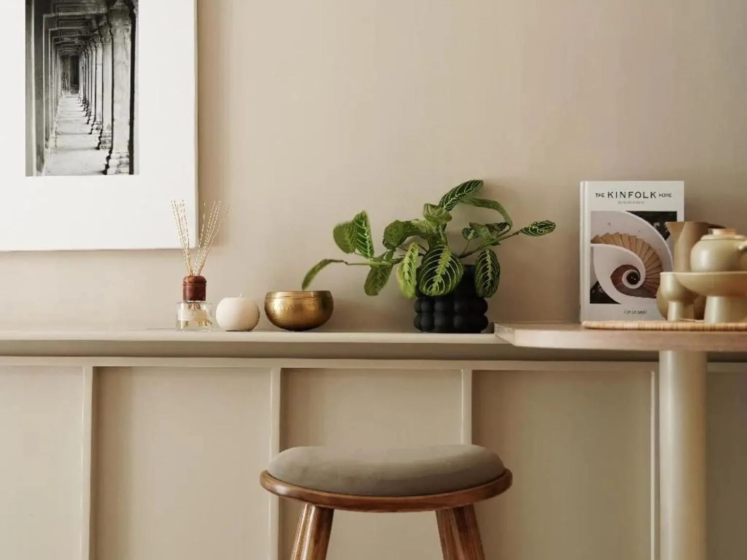 Decorative detail in Velea at Rose Apple Square