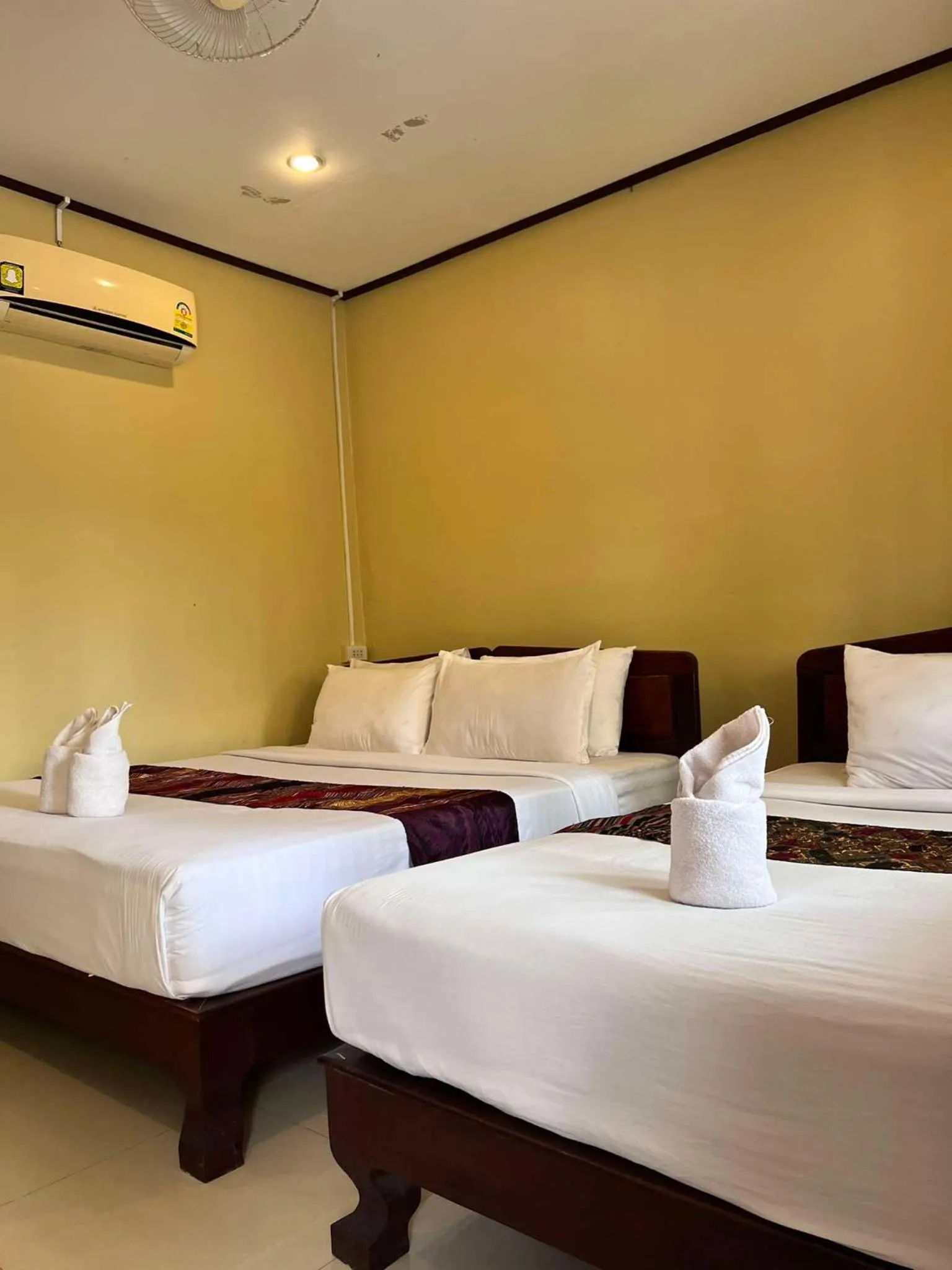 Bed in Lebijou Guesthouse - Konesavath