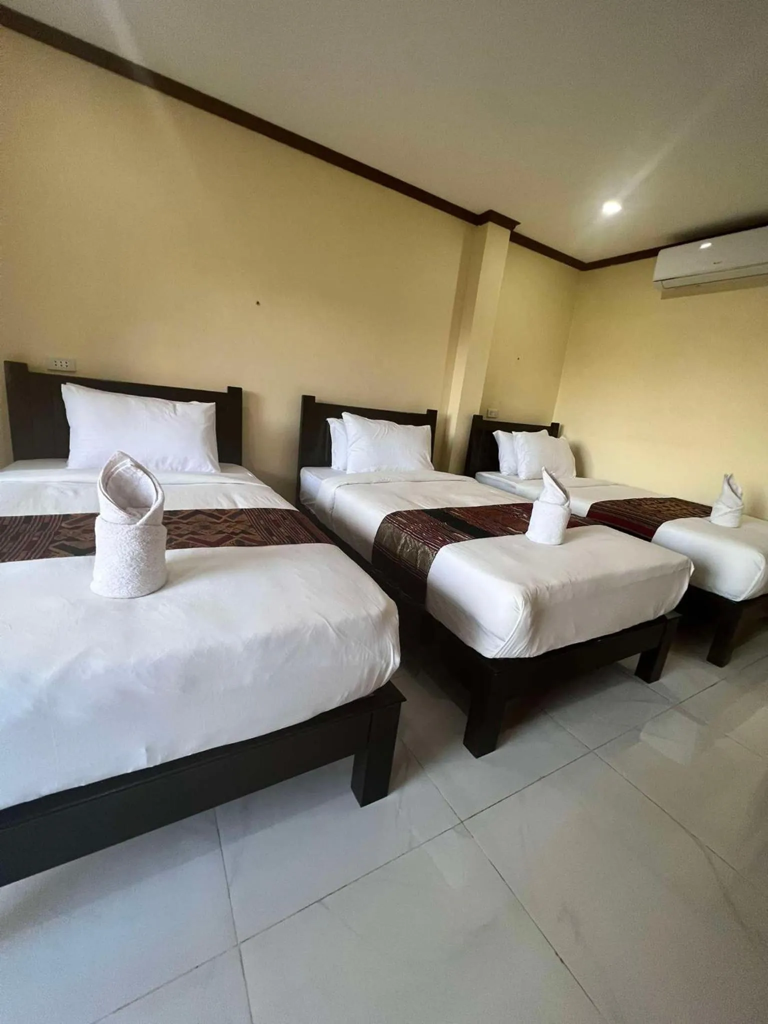 Bed in Lebijou Guesthouse - Konesavath