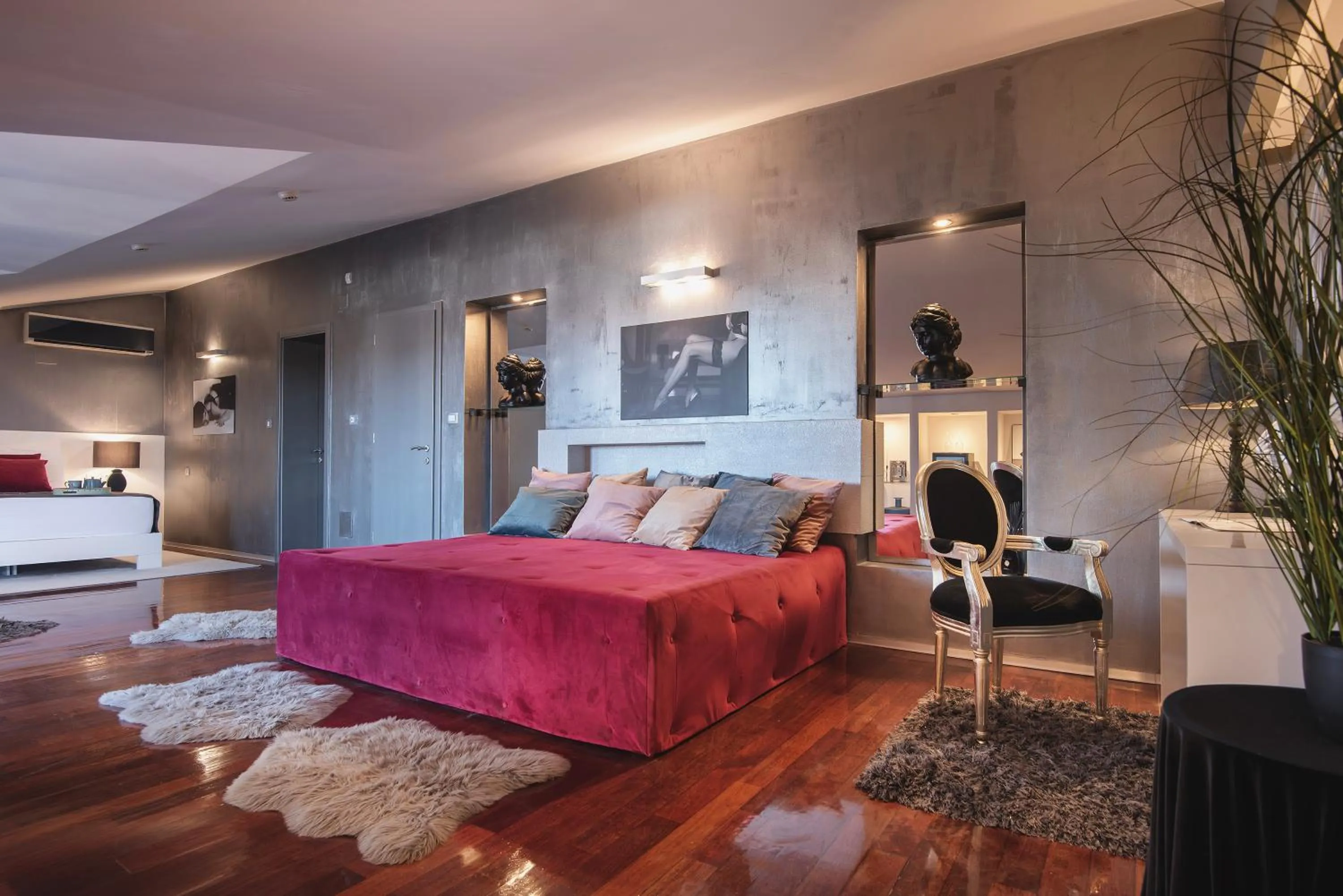 Pool view, Bed in Boutique Hotel Chevalier by Bura Hotels - Adults Only