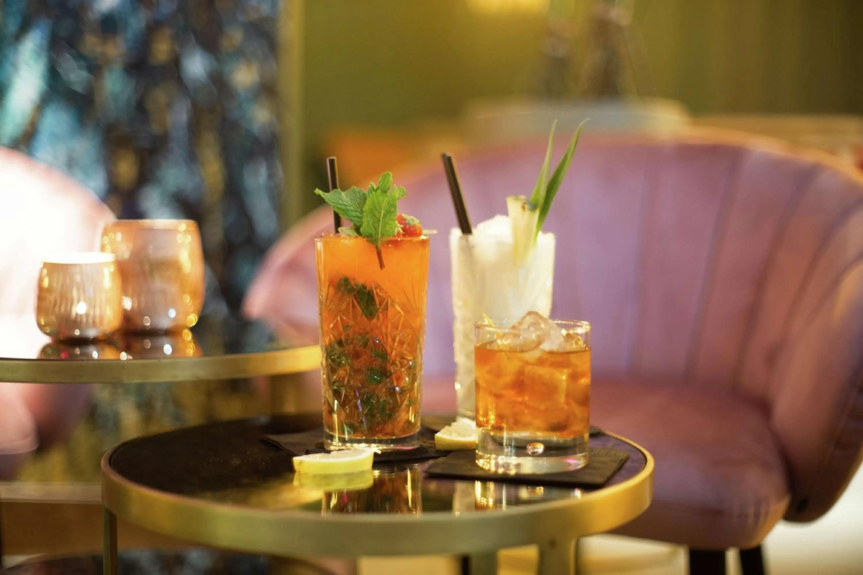 Lounge or bar in Hilton Rotterdam