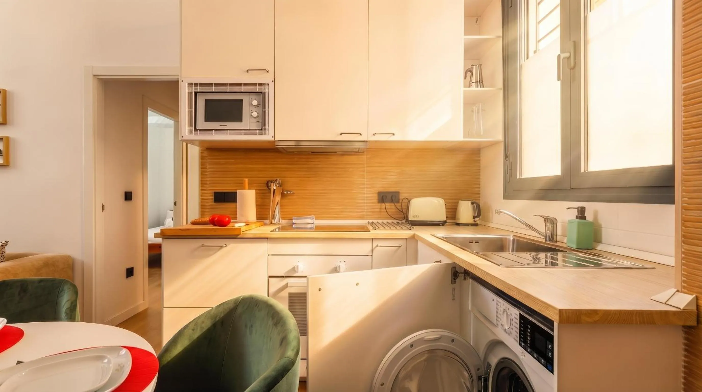 Kitchen or kitchenette in Oasis in the heart of Seville - 2 BR apt with FREE PARKING