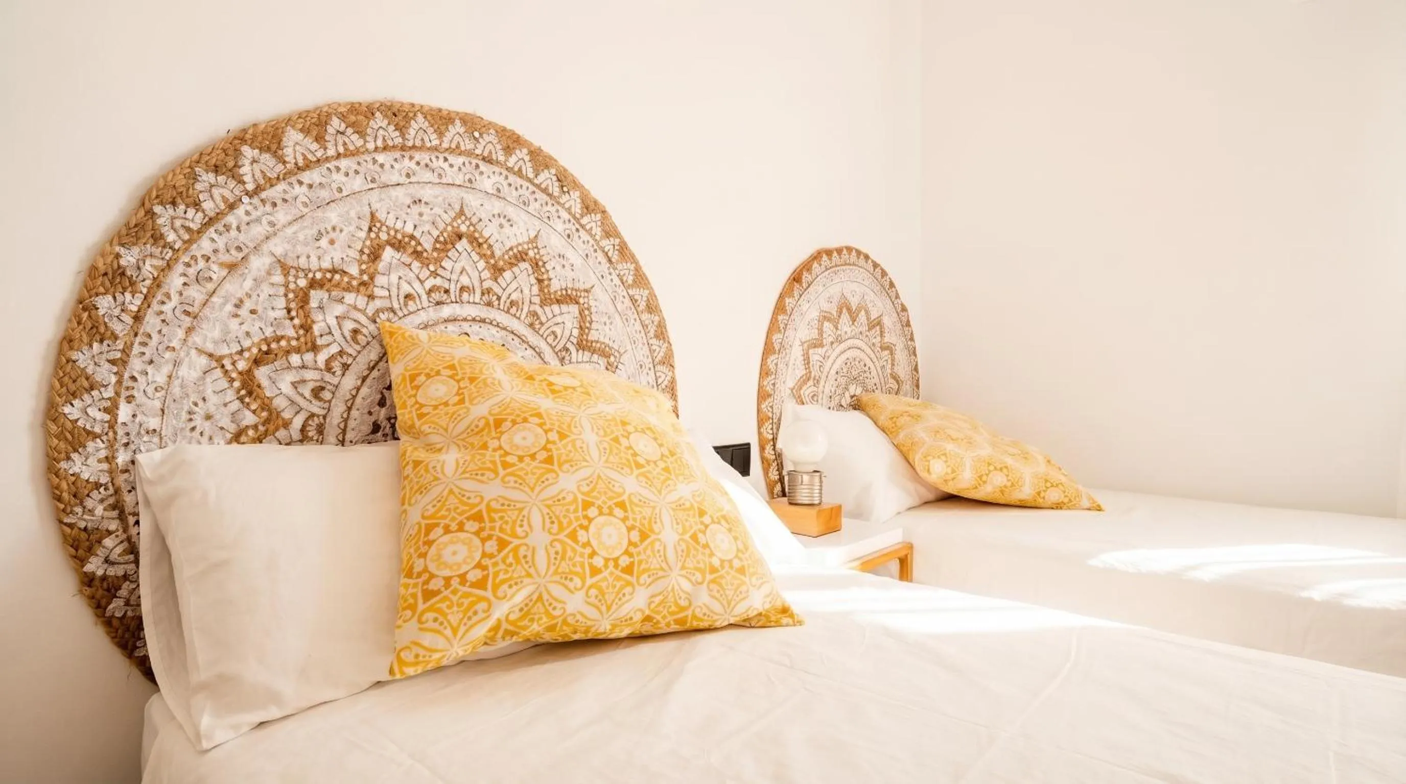 Bedroom, Bed in Oasis in the heart of Seville - 2 BR apt with FREE PARKING