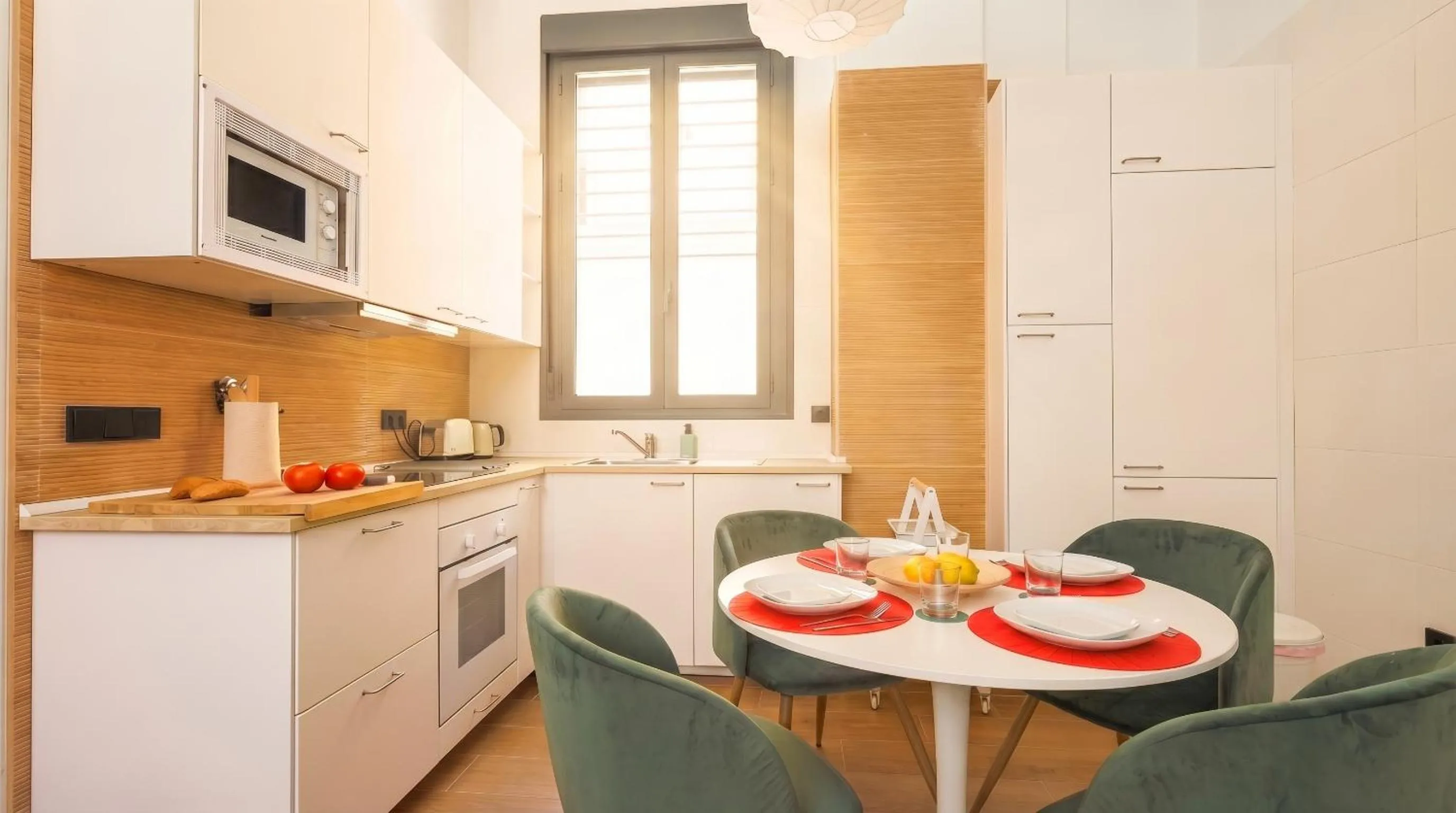 Kitchen or kitchenette in Oasis in the heart of Seville - 2 BR apt with FREE PARKING