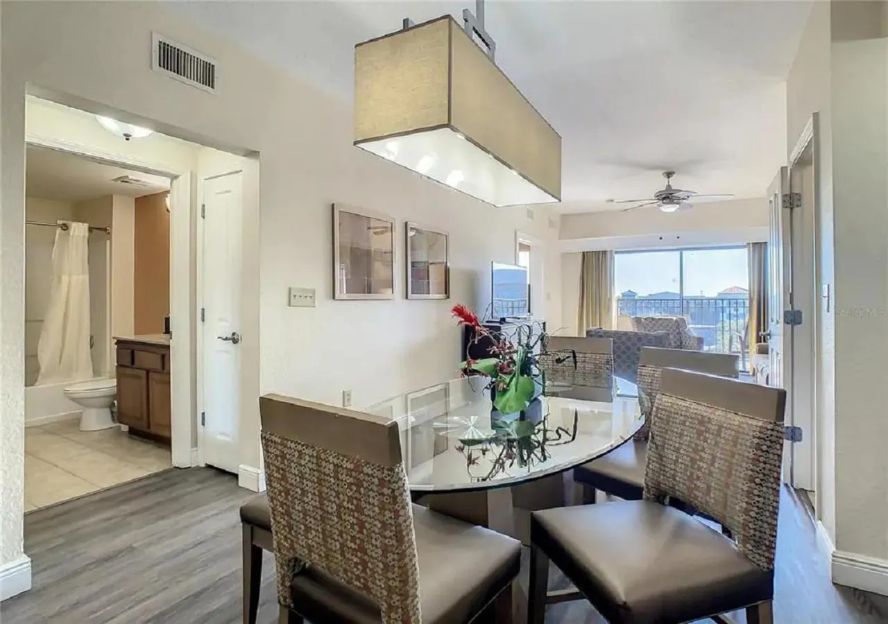Dining area in Cozy Orlando Resort Condo 4Mi from Disney