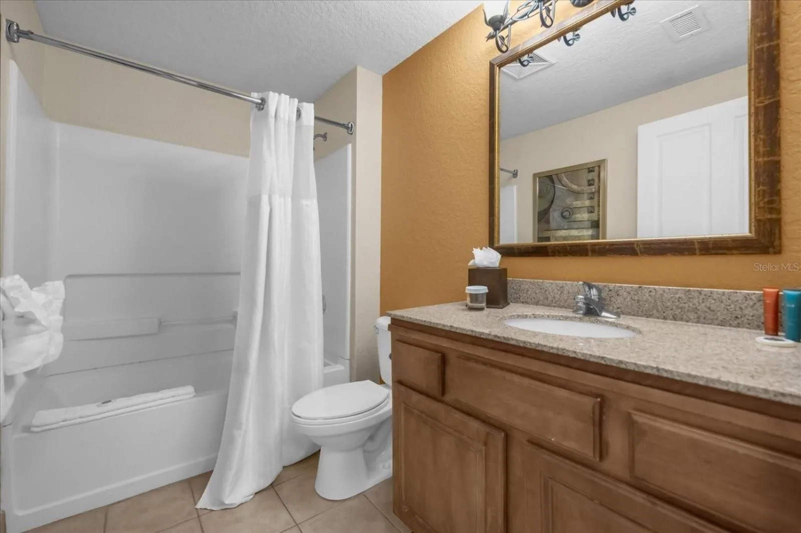 Cozy Orlando Resort Condo 4Mi from Disney