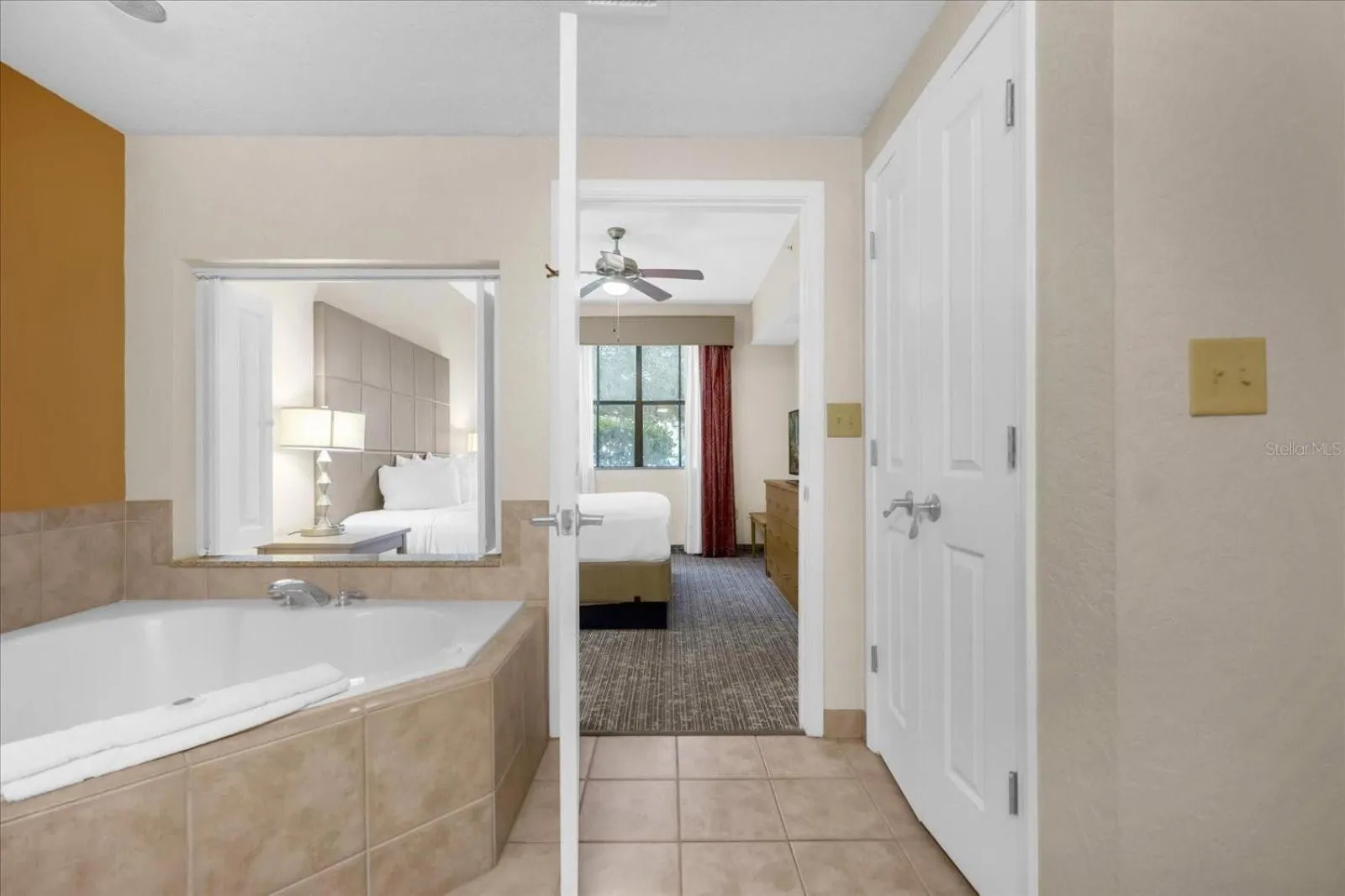Cozy Orlando Resort Condo 4Mi from Disney